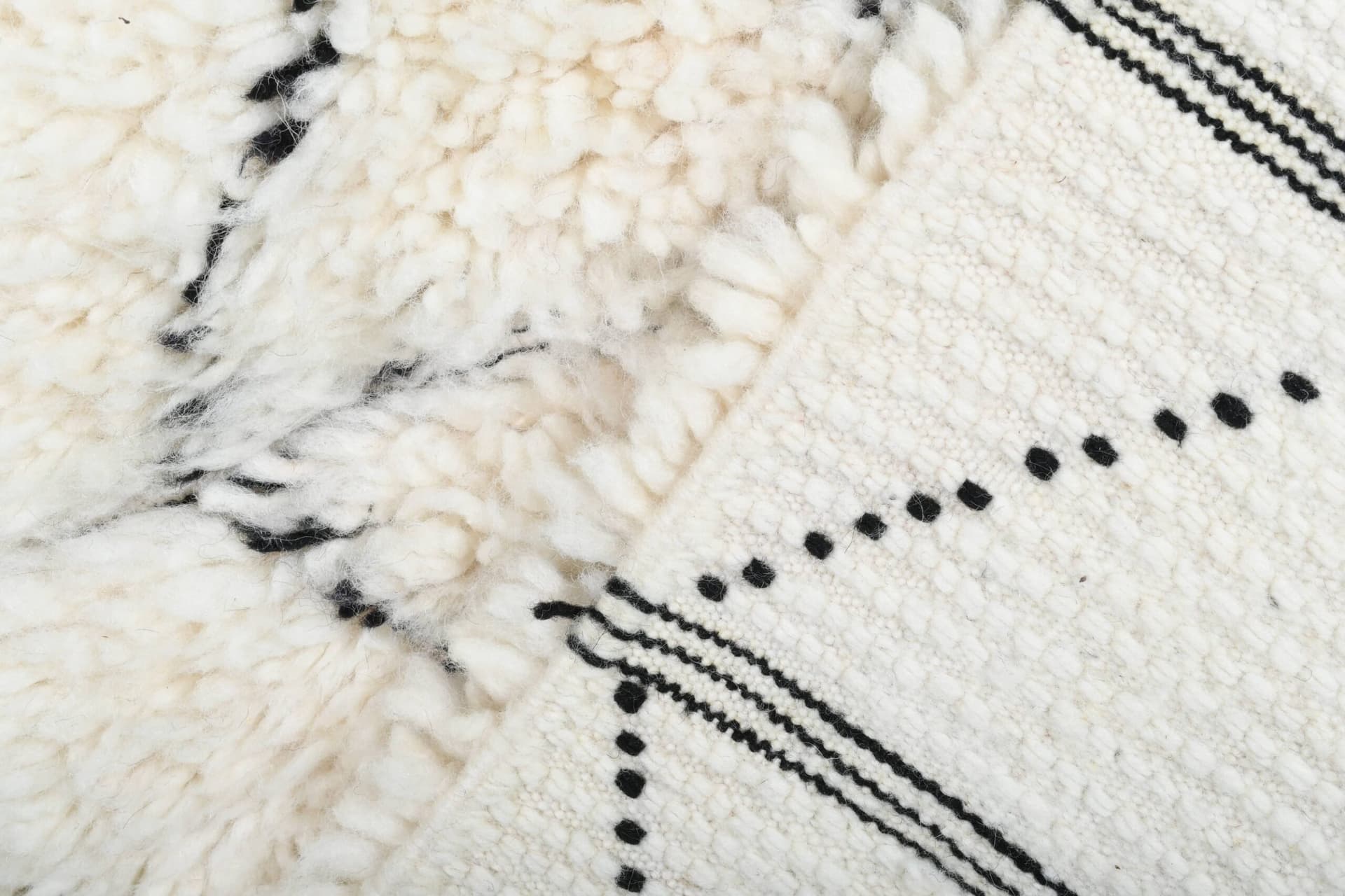 Alfombra Marroquí Hecha a Mano de Lana 2x4 - Alfombra de Área Boho Minimalista en Marfil y Negro para Dormitorio o Entrada Beni Ourain - Image 10