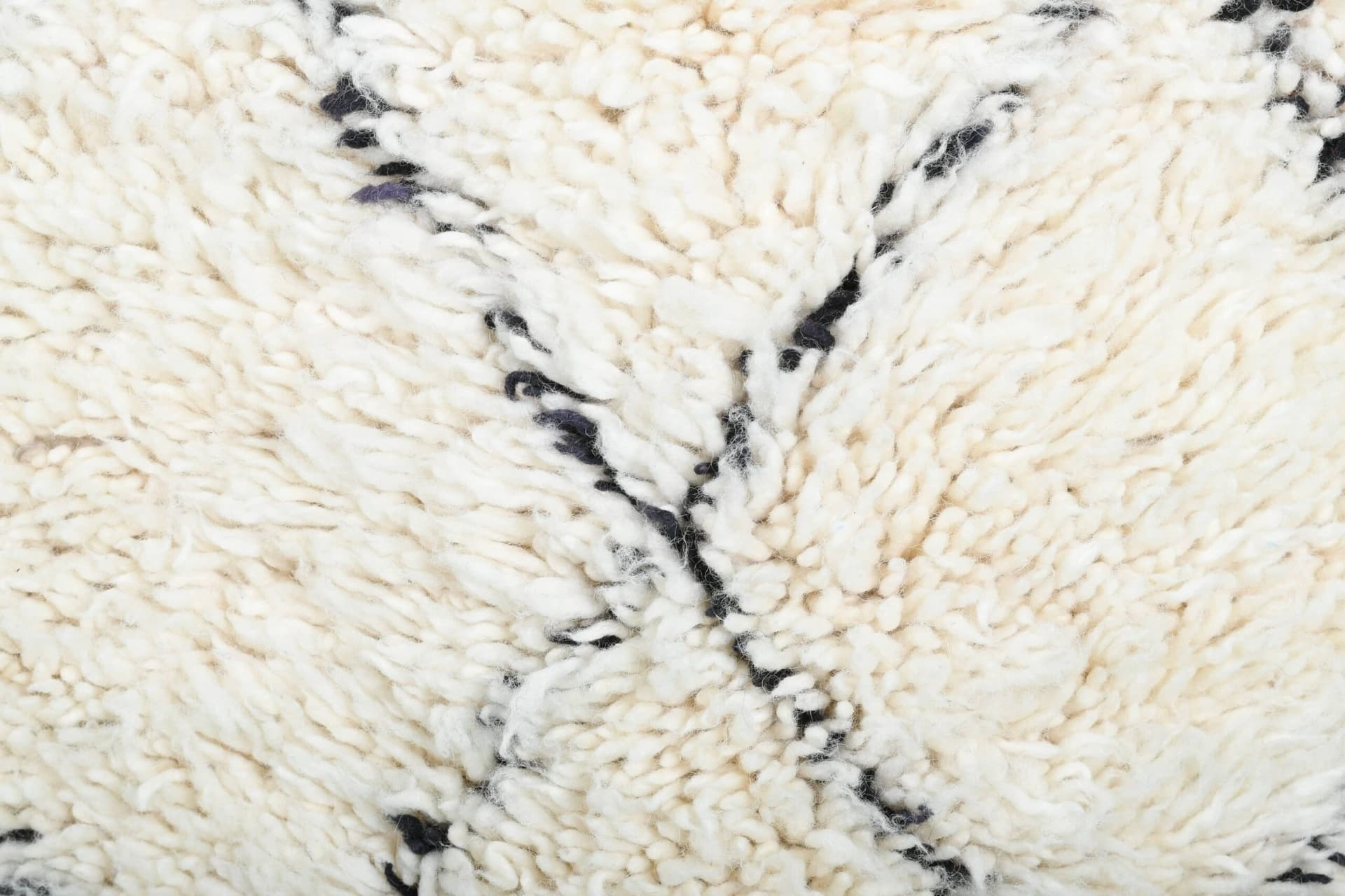 モロッコ製手作りウールラグ 2x4 - アイボリー ブラック ミニマリスト ボヘミアン エリアラグ リビングルーム 寝室用 - ベニ・ウライン - Image 3