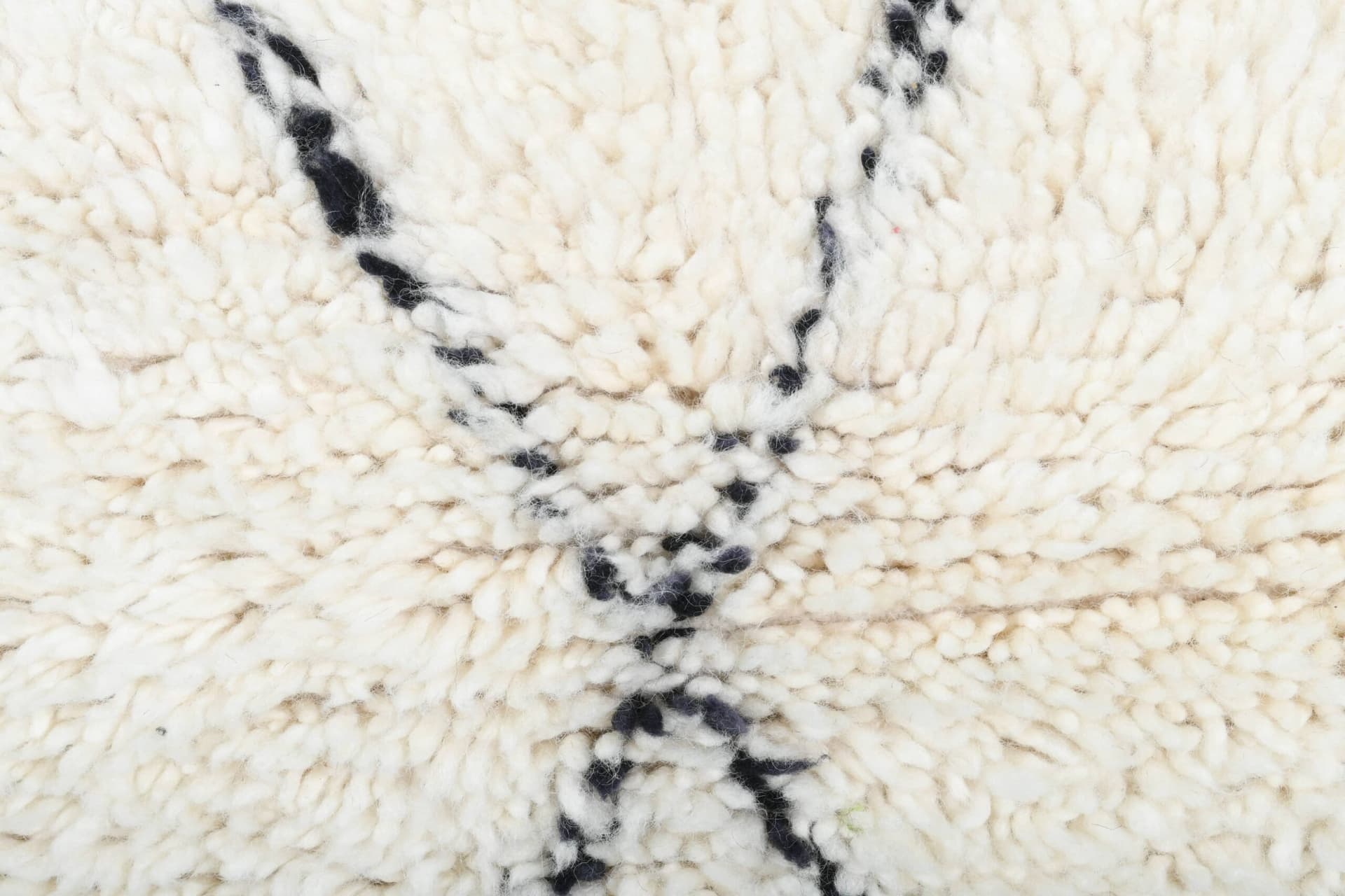 モロッコのラグ 手作りウール 2x4 - アイボリー ブラック ミニマリスト ボヘミアン エリアラグ リビングルーム ベッドルーム用 ベニウライン - Image 3