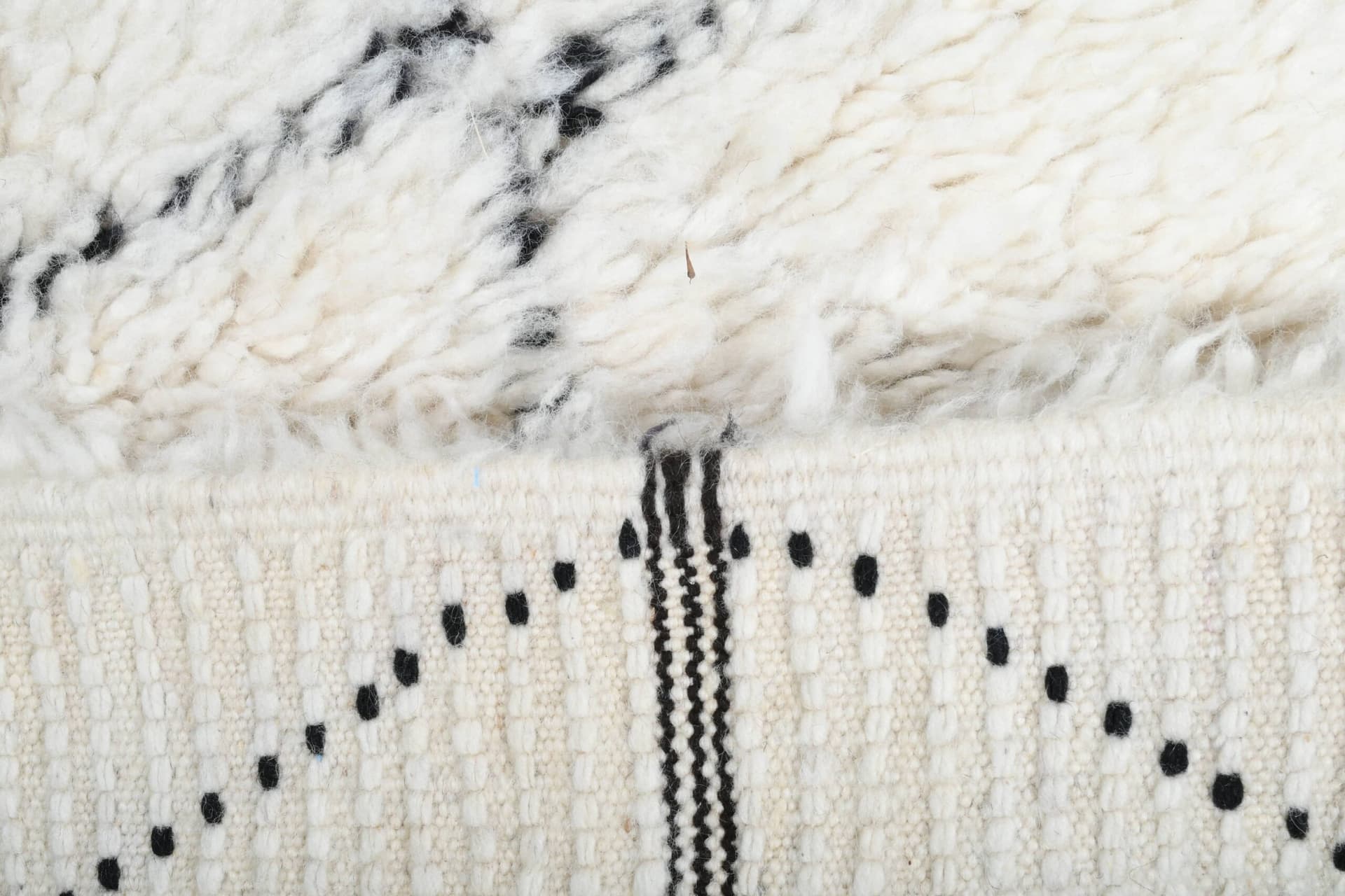 モロッコ製手作りウールラグ 2x4 - アイボリー ブラック ミニマリスト ボヘミアン エリアラグ 寝室 玄関用 - ベニウレイン - Image 11