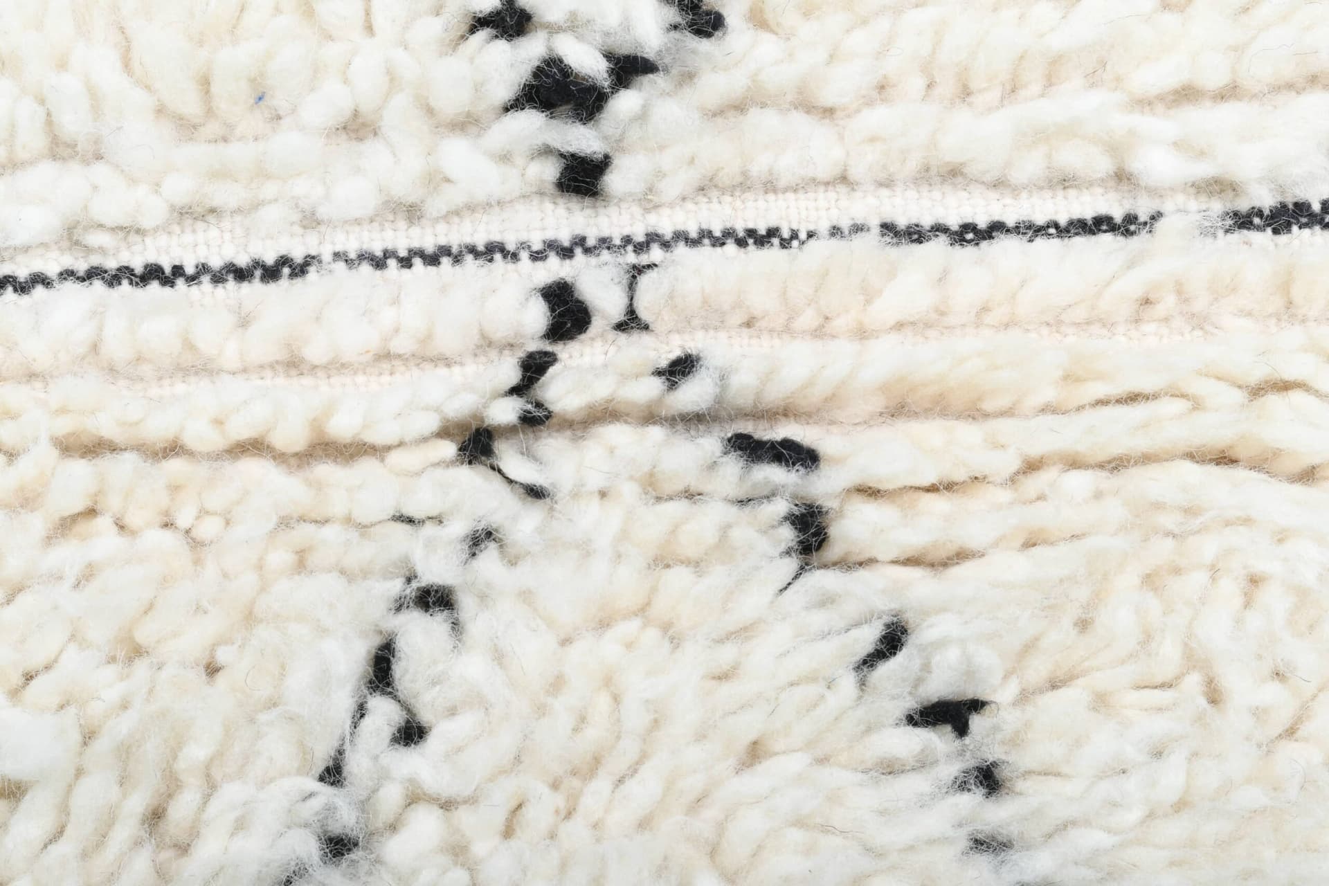 Tapis Marocain Fait Main en Laine 2x4 - Tapis de Zone Minimaliste Boho Ivoire Noir à Motif Diamant pour Chambre Entrée Beni Ourain - Image 5