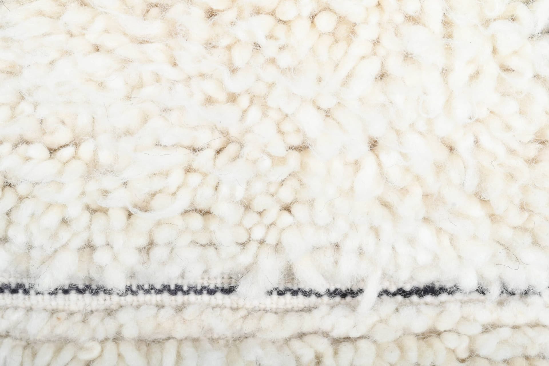 Tapis Marocain Fait Main en Laine 2x4 - Tapis de Zone Minimaliste Boho Ivoire Noir à Motif Diamant pour Chambre Entrée Beni Ourain - Image 8