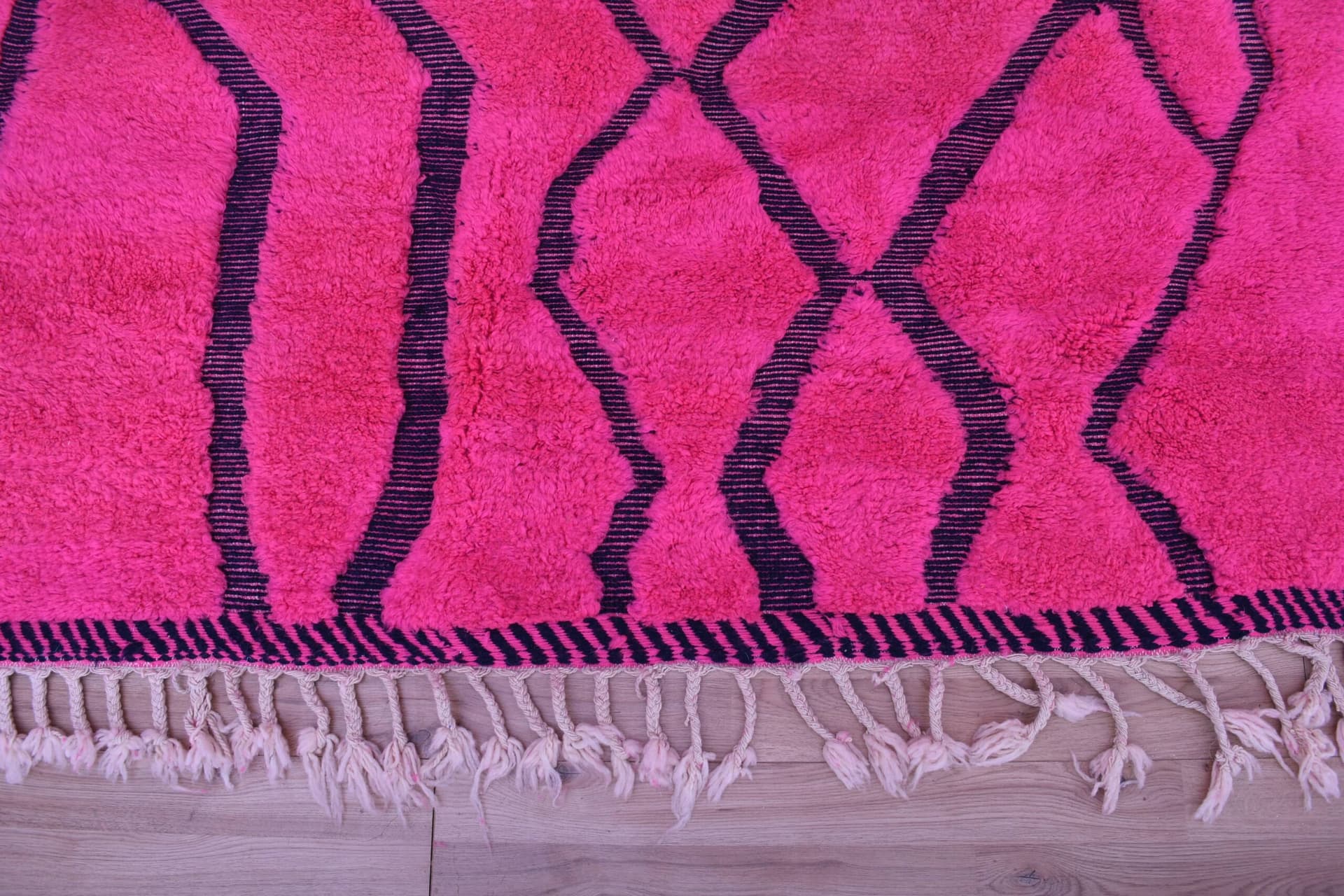 سجادة مغربية مصنوعة يدويًا من الصوف 7x10 - سجادة بوهو عصرية باللون الوردي الساخن/الفوشيا لغرفة المعيشة أو غرفة النوم - مريز - Image 10