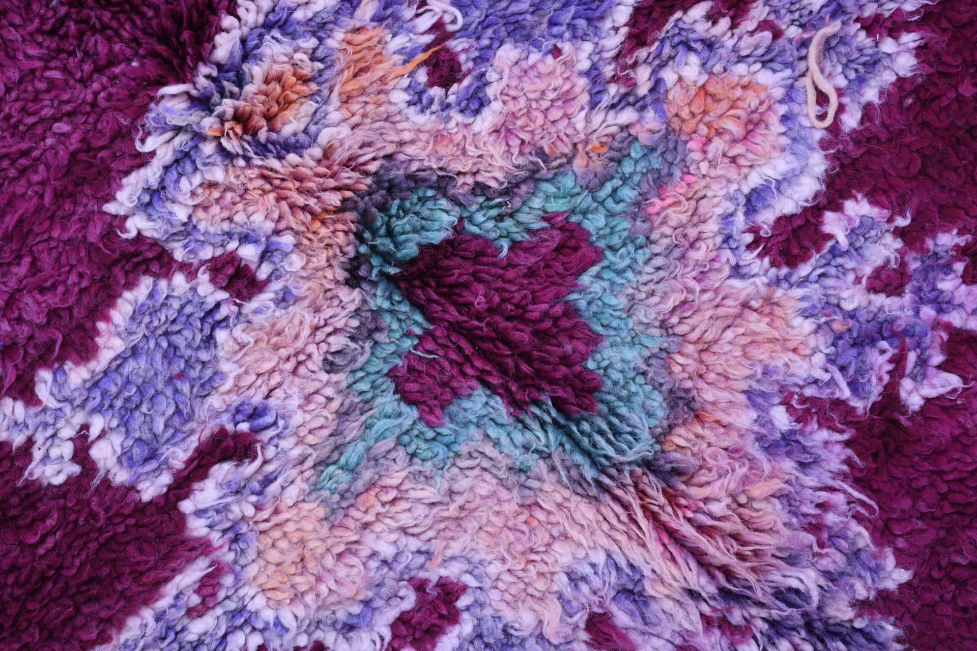 Fantastisk Lila Marockansk Beni Mguild Ullmatta 213x434cm - Handgjord Konsthantverk - Image 10