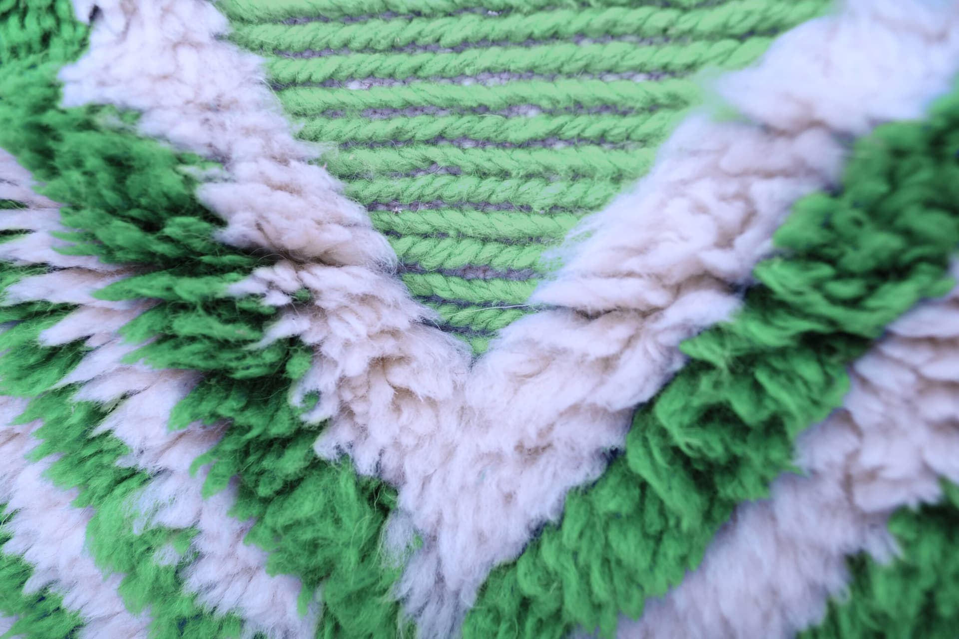 Tapis Marocain Fait Main en Laine 7x10 - Tapis Moderne Géométrique Vert Ivoire pour Salon Chambre - Mrirt - Image 4