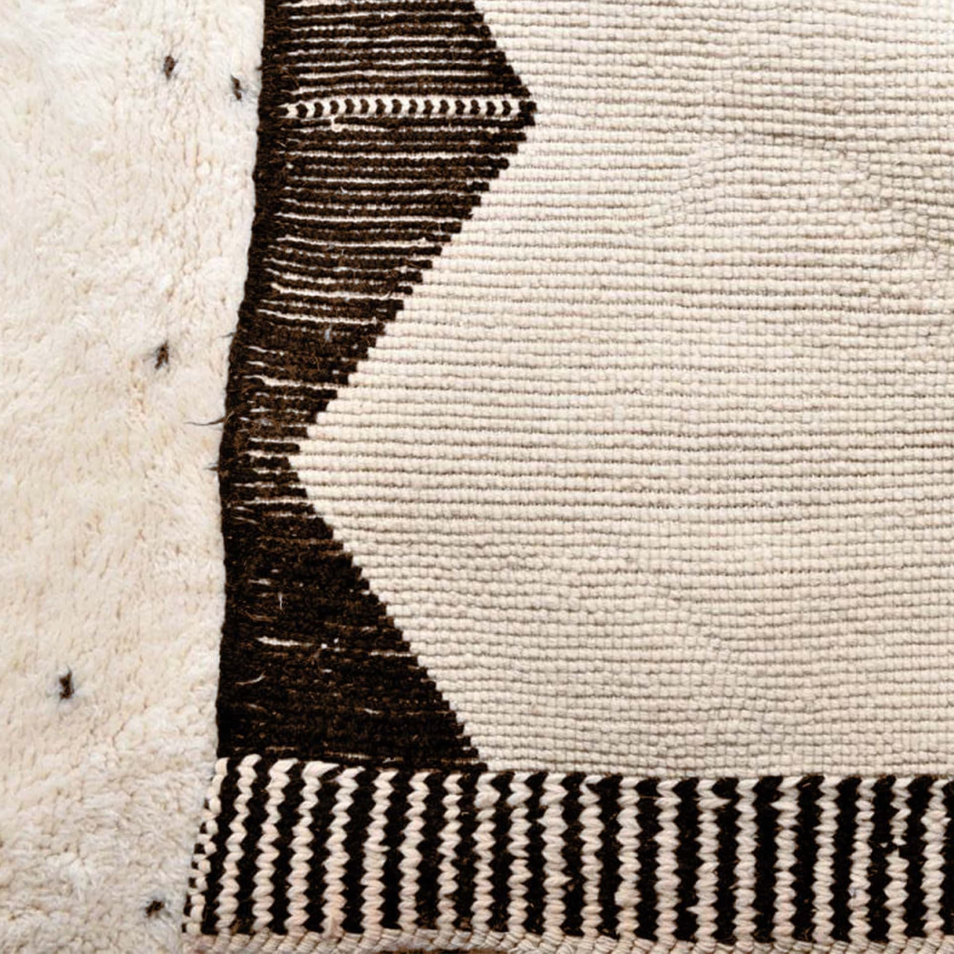 Alfombra Marroquí Hecha a Mano de Lana 7x10 - Alfombra Boho Geométrica Neutra en Marfil para Sala de Estar y Dormitorio - Beni Ourain - Image 10