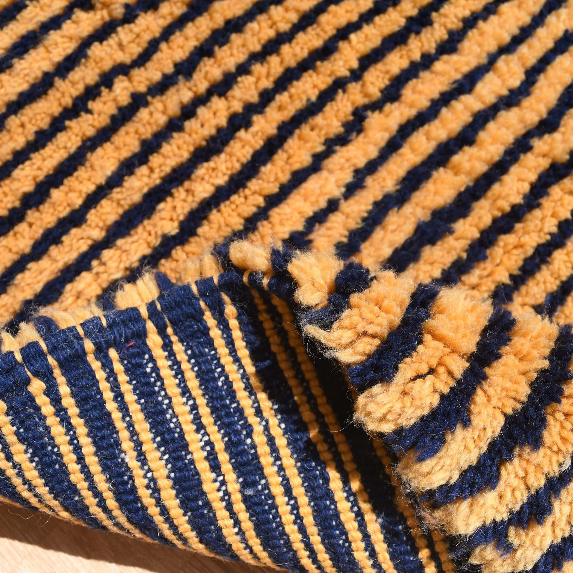 Marockansk Matta Handgjord Ull 8x10 - Marinblå Guld Randig Modern Boho Områdesmatta för Vardagsrum Sovrum Mrirt - Image 3