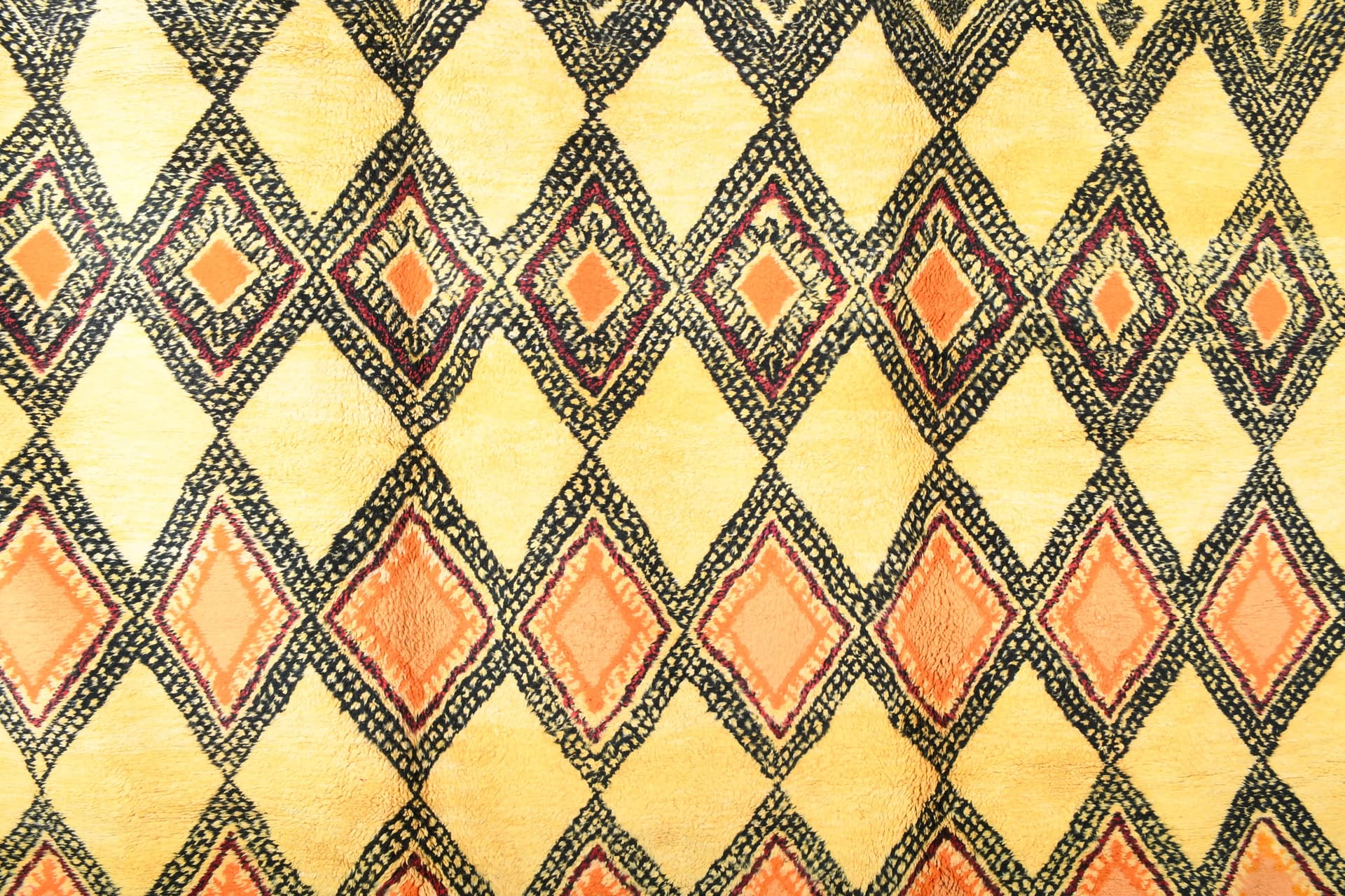 Ivory Orange Diamond Beni Mrirt Rug