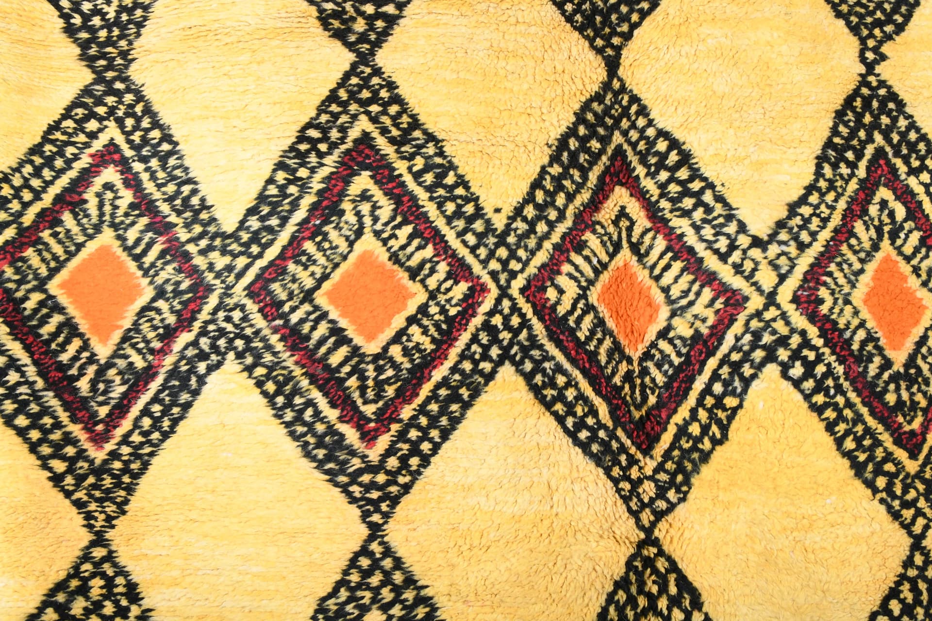 Ivory Orange Diamond Beni Mrirt Rug