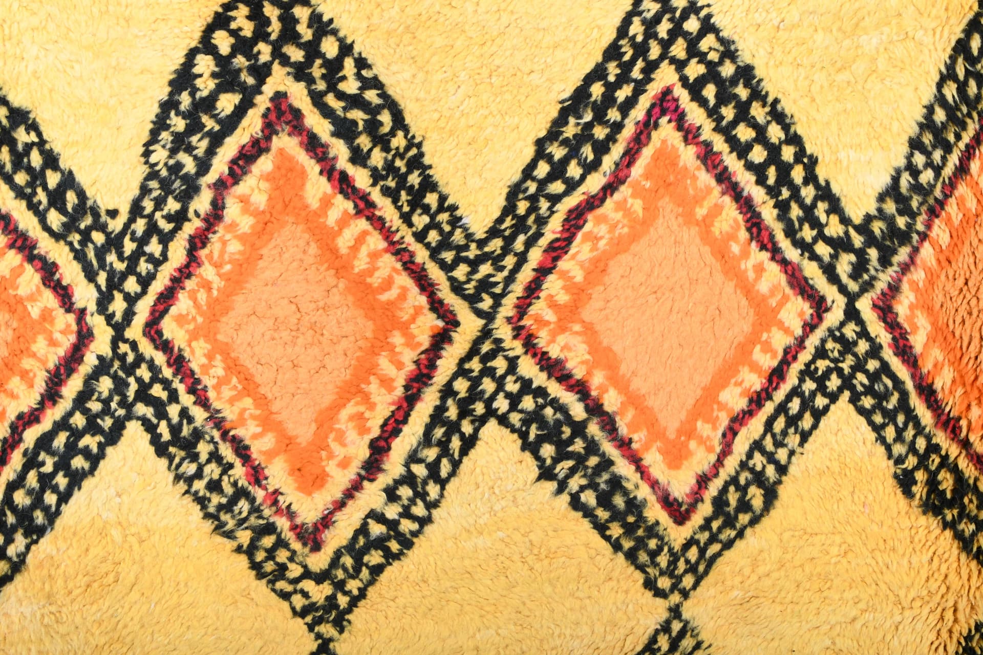 Ivory Orange Diamond Beni Mrirt Rug