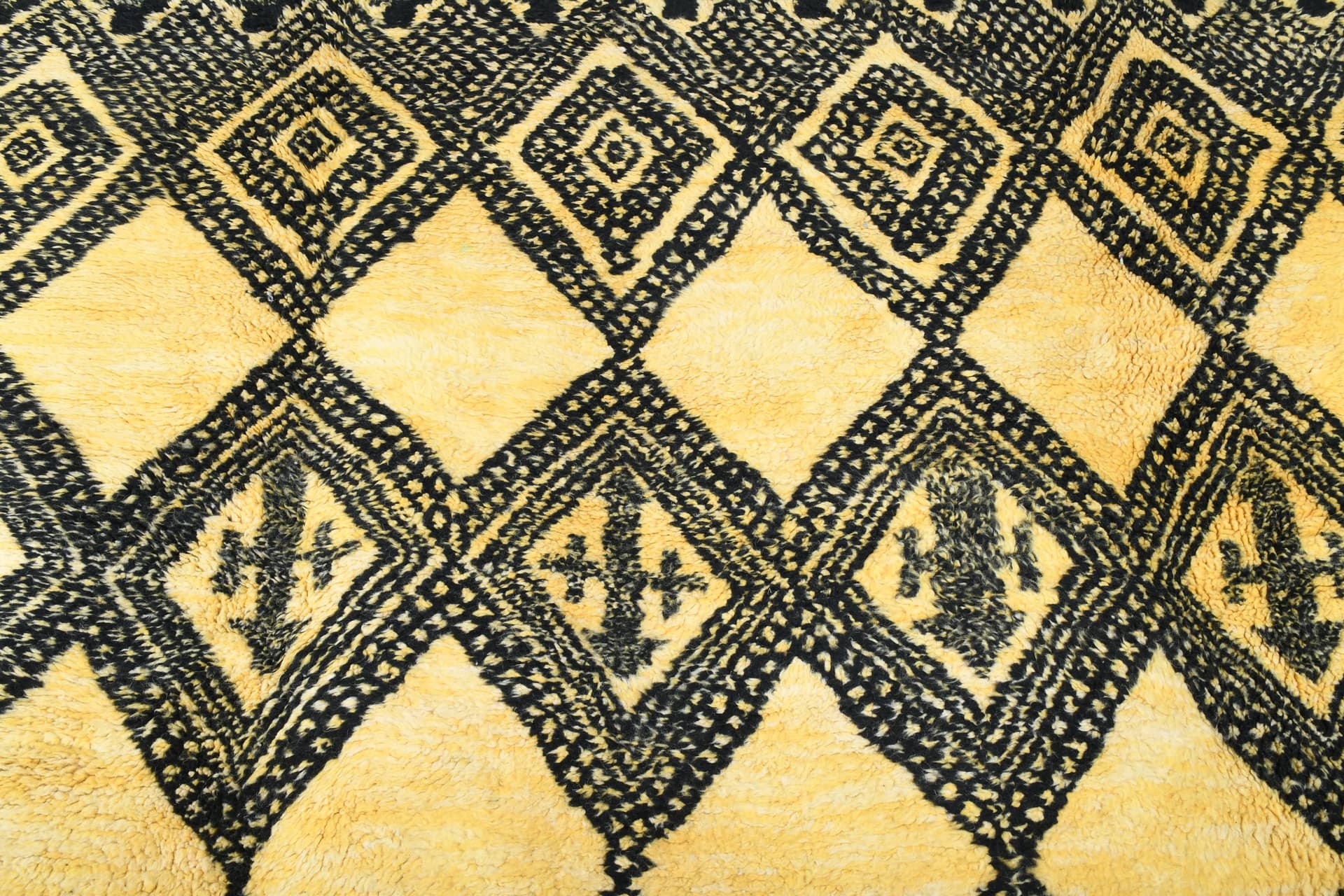 Ivory Orange Diamond Beni Mrirt Rug