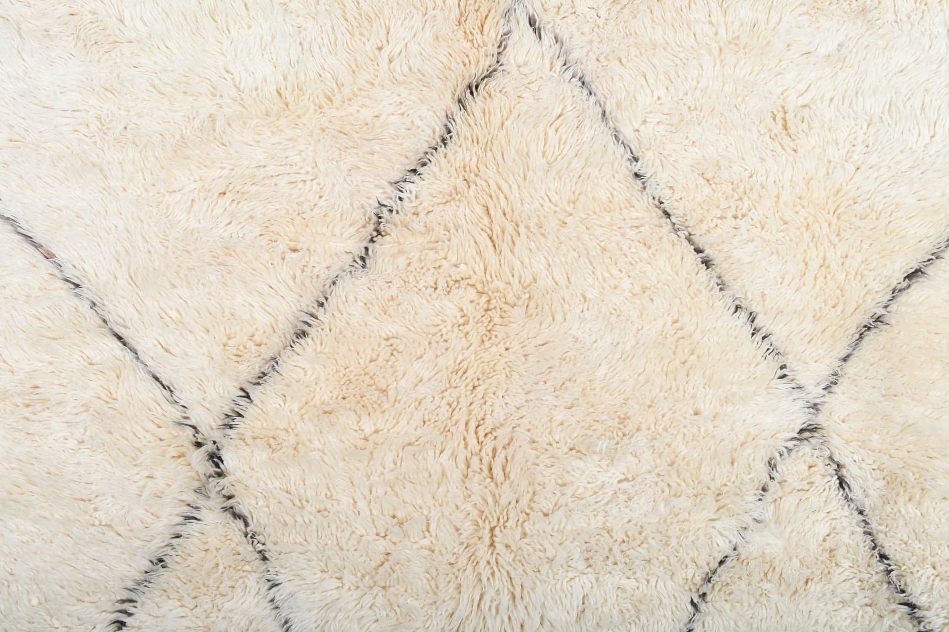 Ivory Asymmetric Diamond Beni Ourain Rug