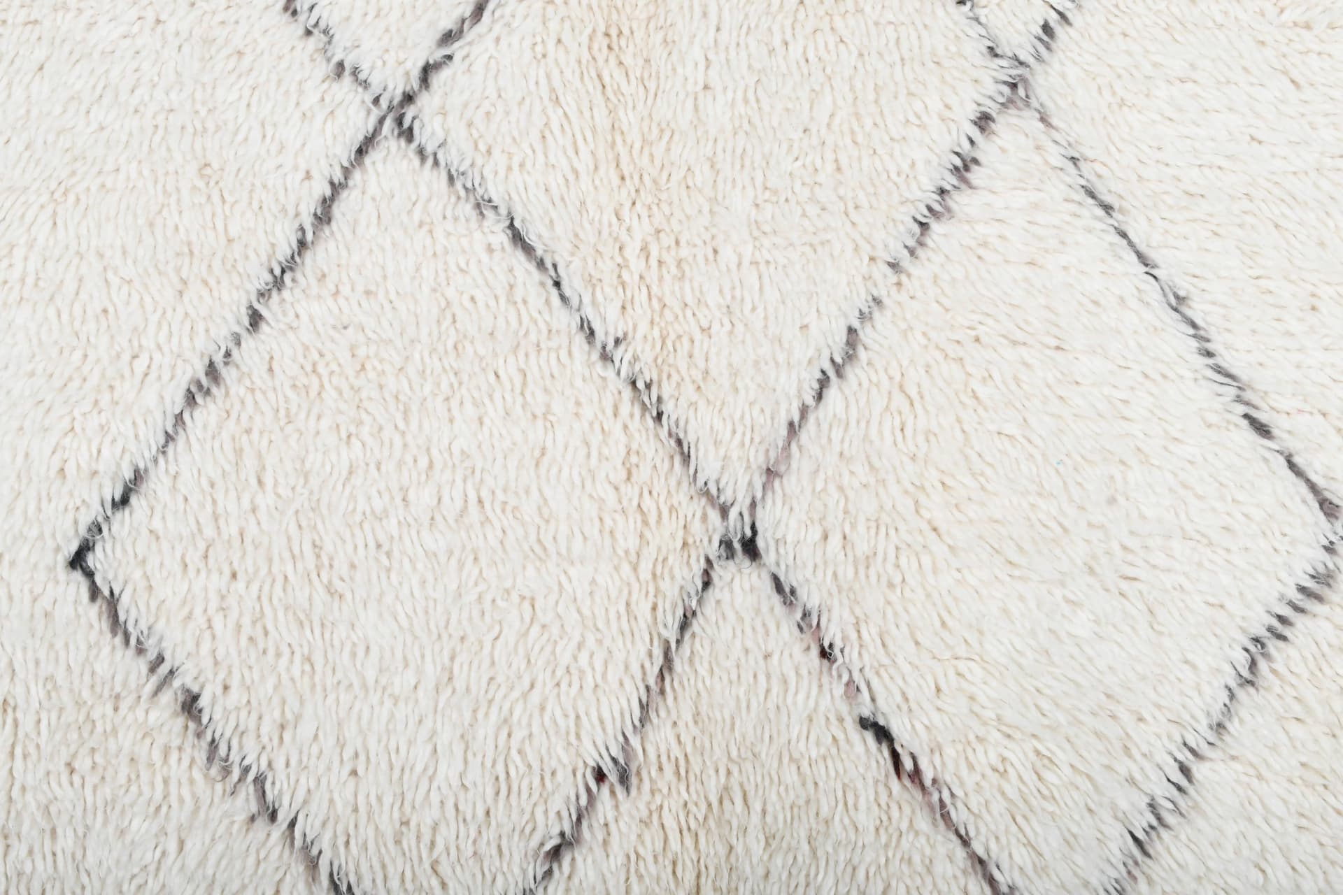 Ivory Crisscross Diamond Beni Ourain Rug