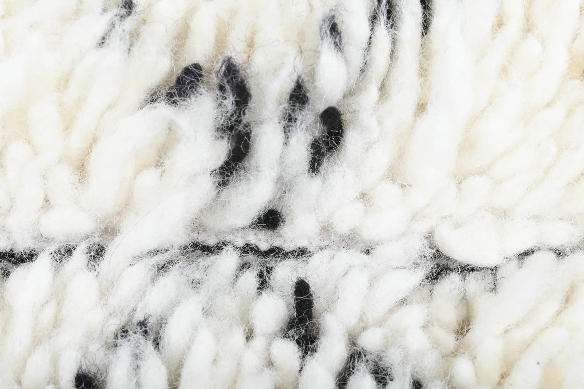 Ivory Horizontal Diamond Beni Ourain Rug
