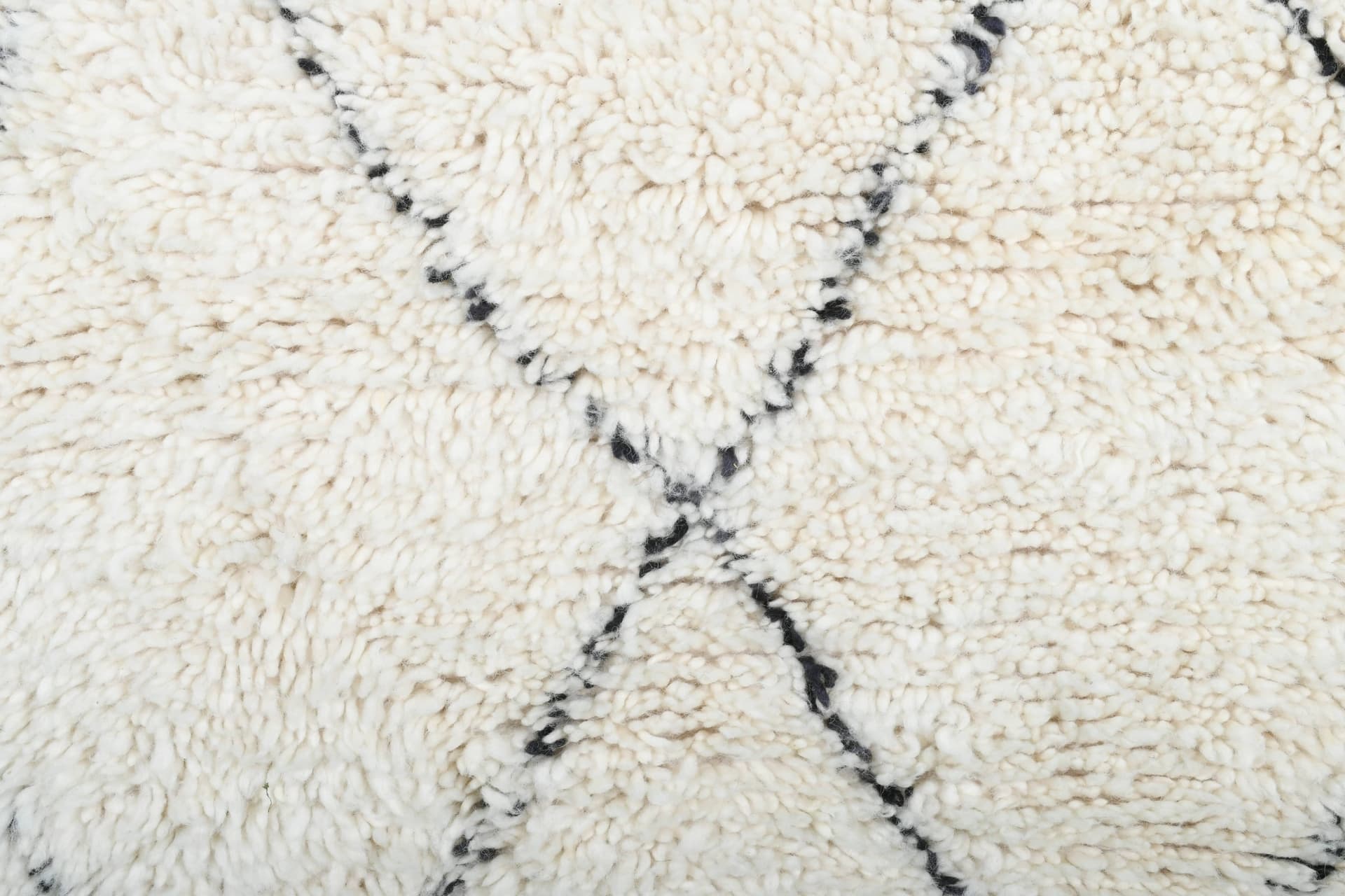 Ivory Broken Diamond Beni Ourain Rug