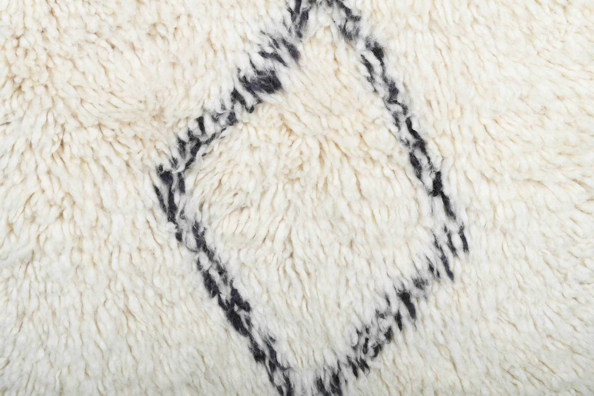 Ivory Linked Diamond Beni Ourain Rug