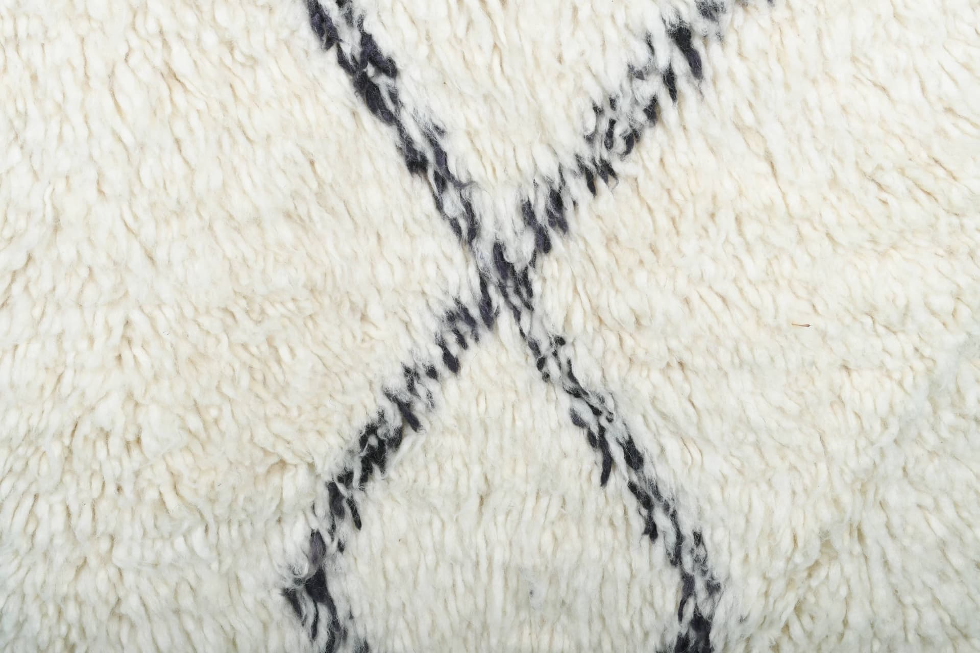 Ivory Linked Diamond Beni Ourain Rug