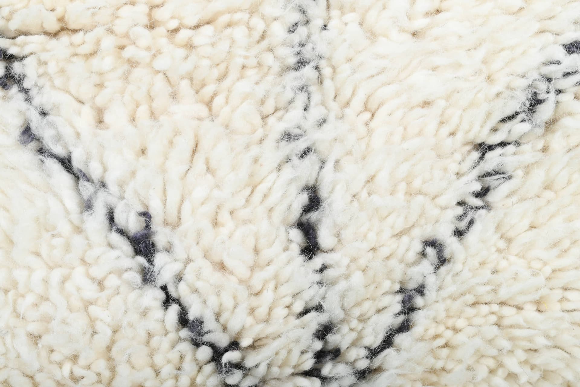 Ivory V-Line Beni Ourain Rug