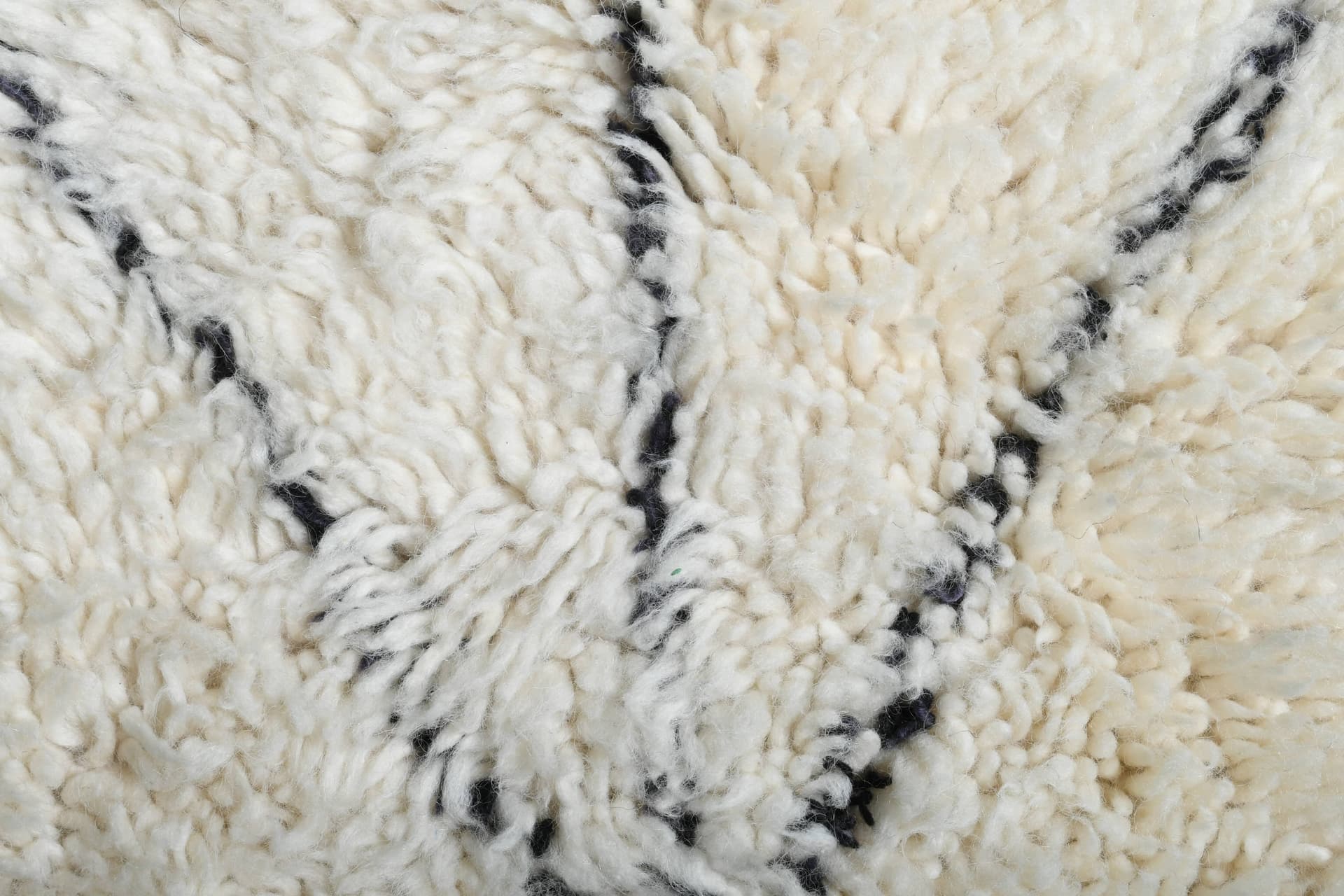 Ivory V-Line Beni Ourain Rug