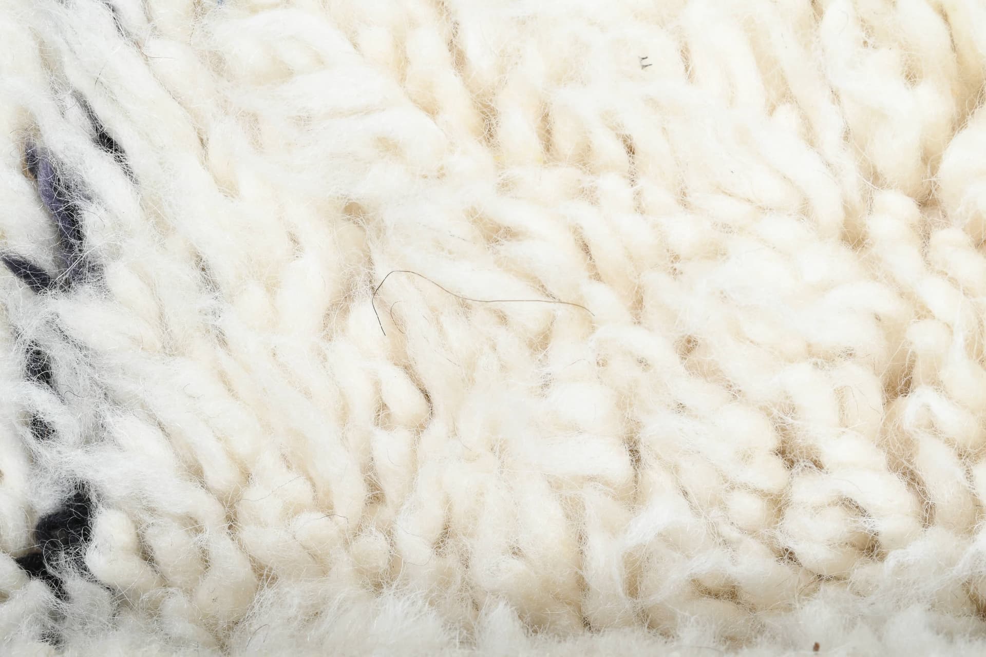 Ivory V-Line Beni Ourain Rug