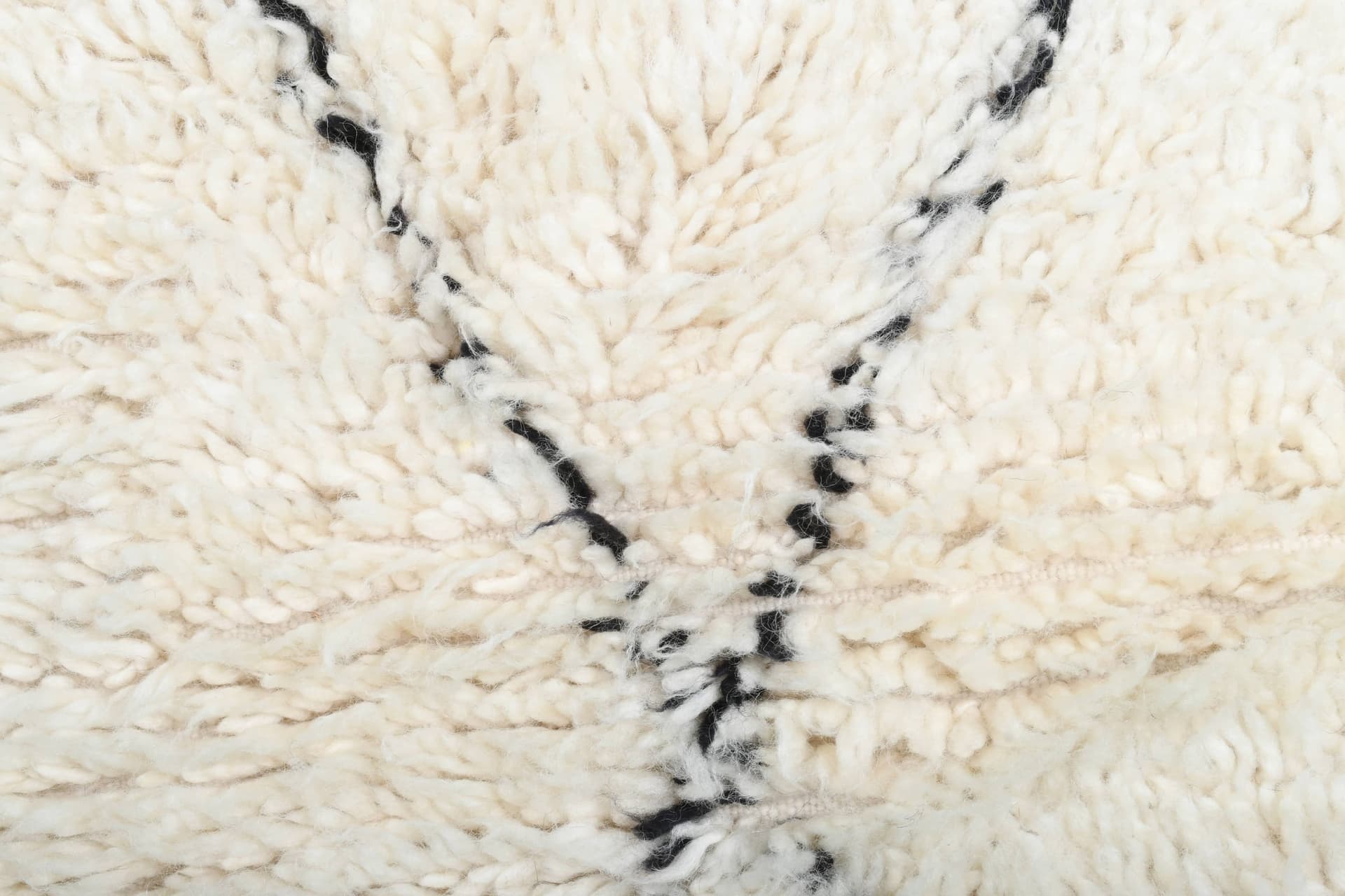 Ivory Interlock Diamond Beni Ourain Rug