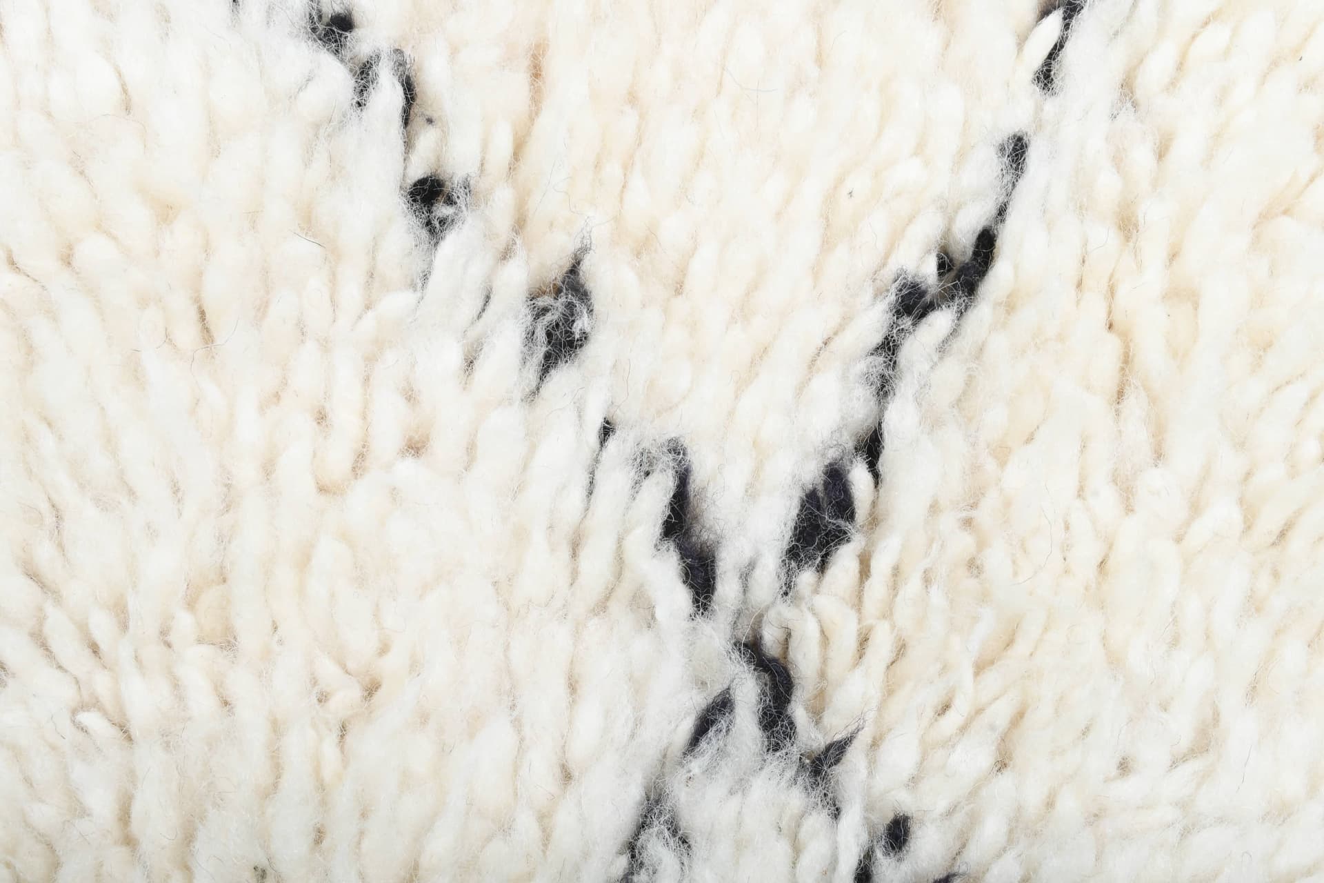 Ivory Interlock Diamond Beni Ourain Rug