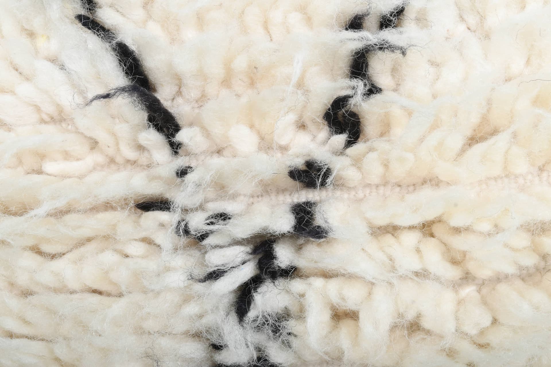 Ivory Interlock Diamond Beni Ourain Rug