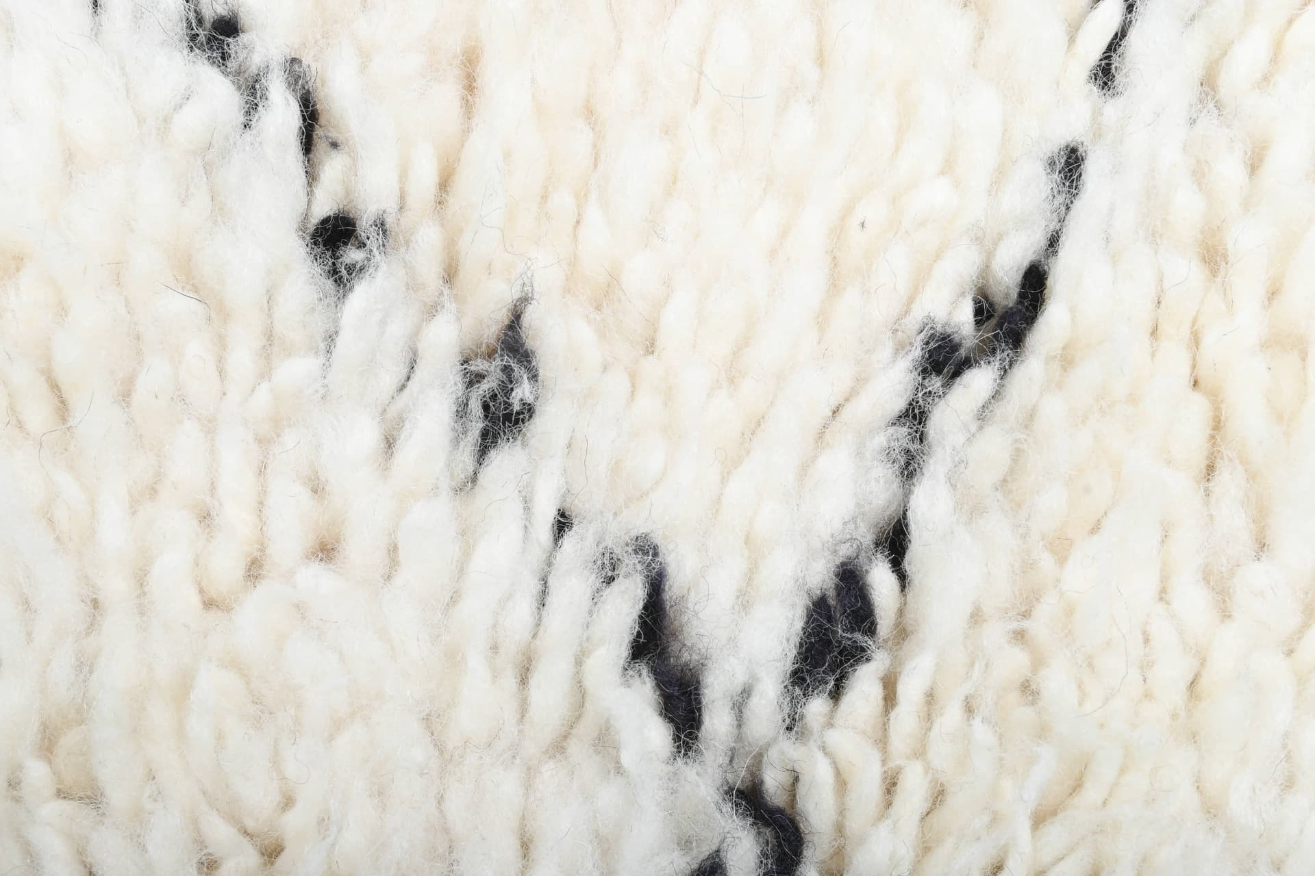 Ivory Interlock Diamond Beni Ourain Rug