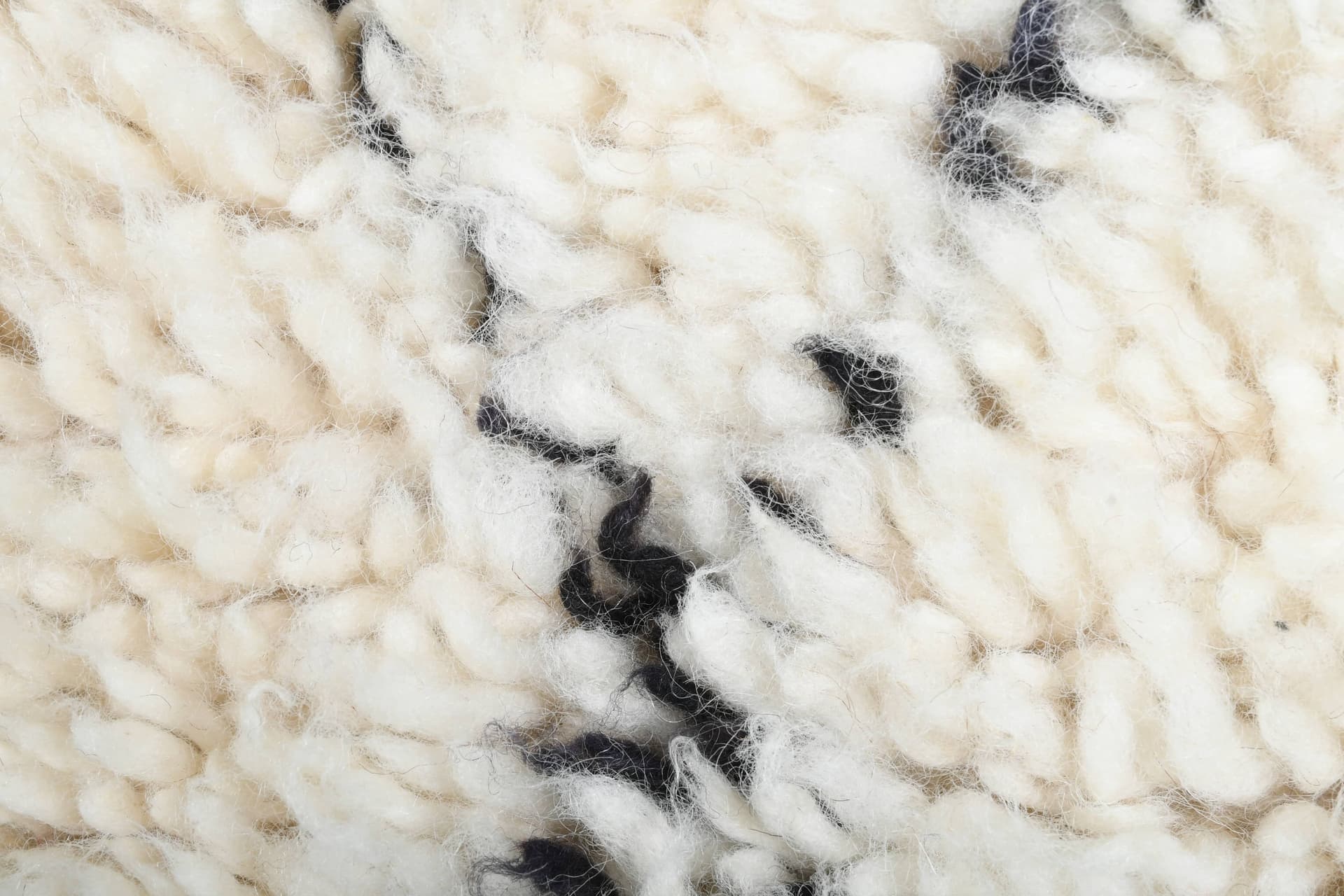 Ivory Interlock Diamond Beni Ourain Rug