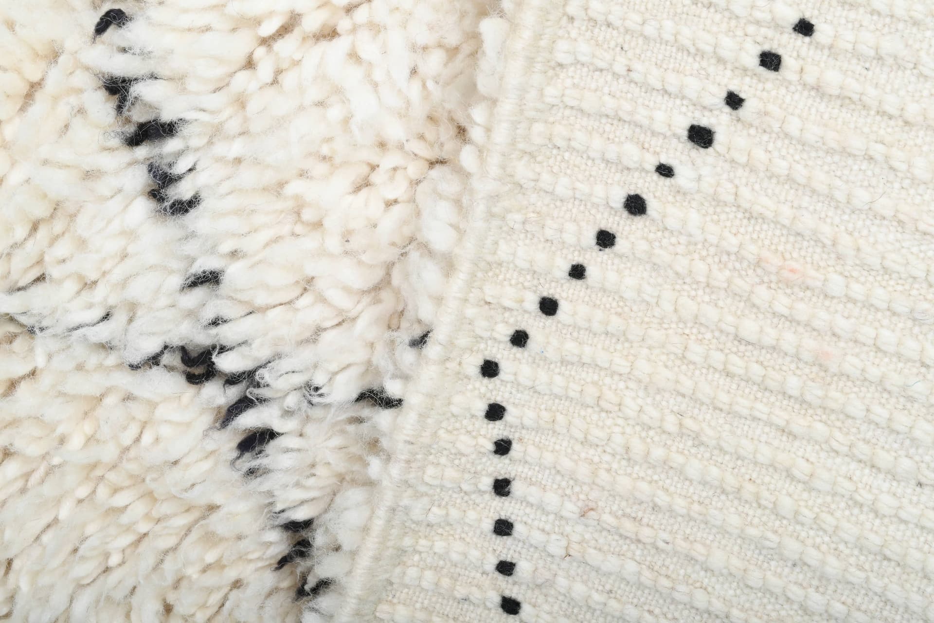 Ivory Interlock Diamond Beni Ourain Rug