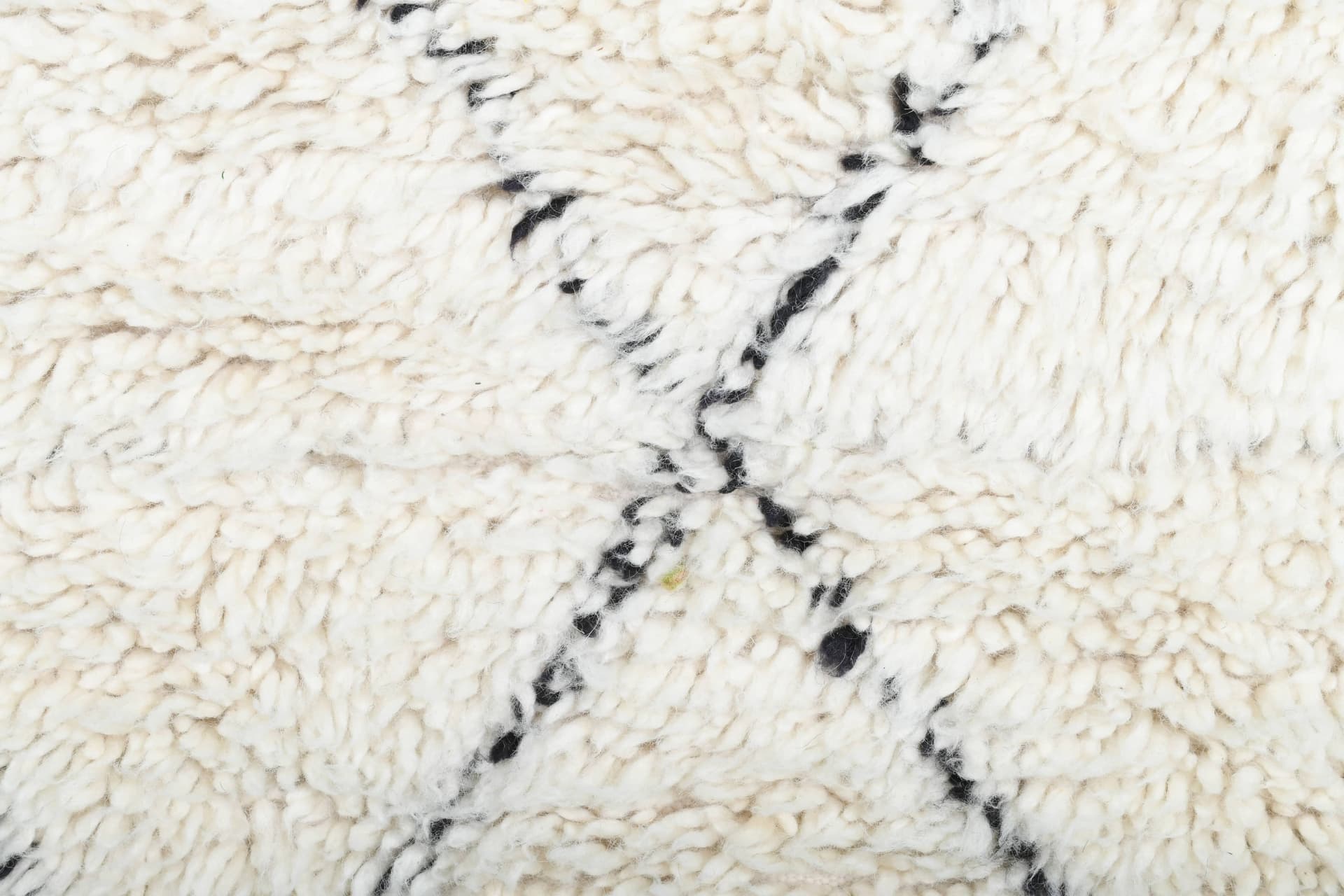 Ivory Crossing Line Beni Ourain Rug