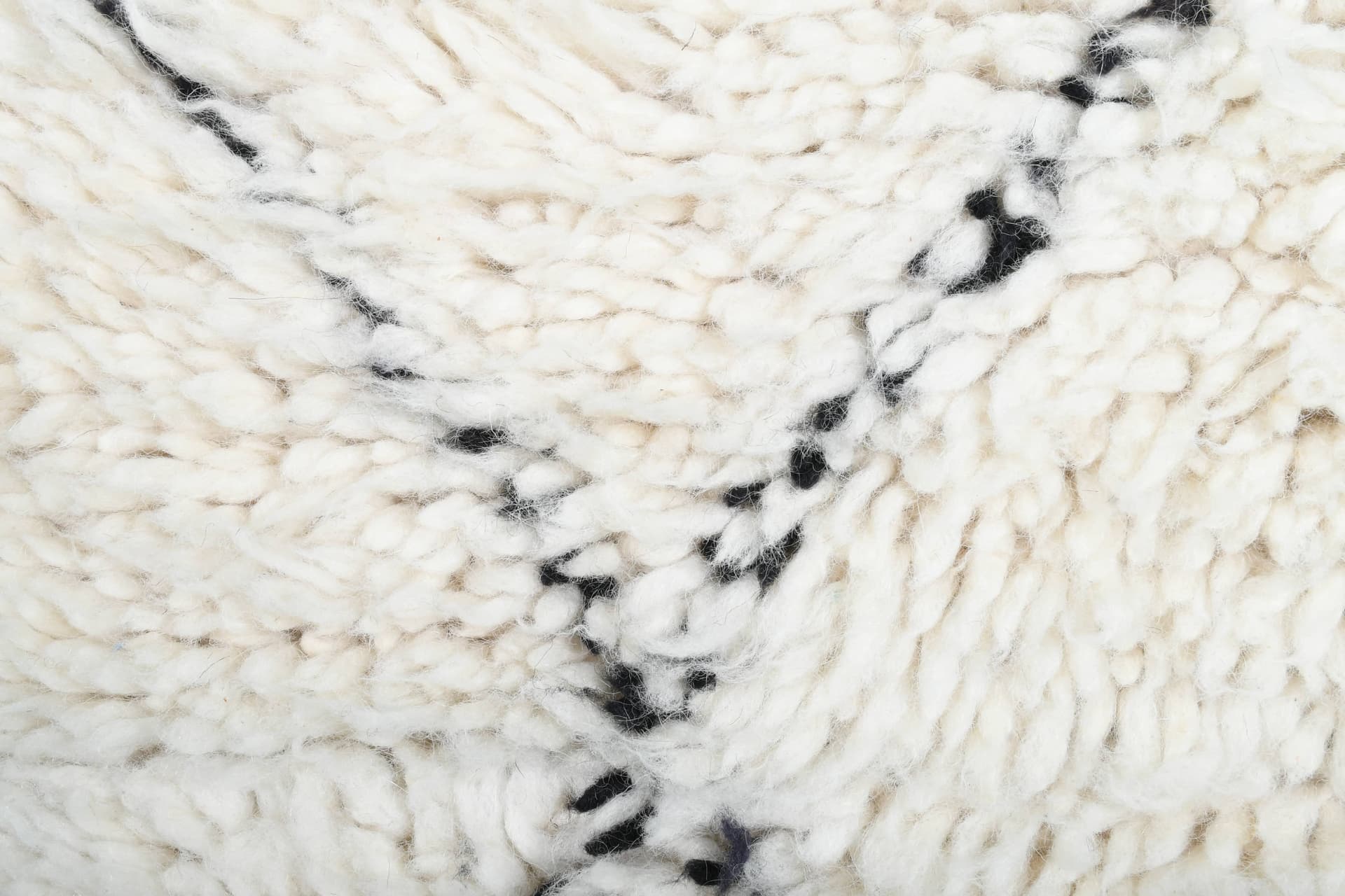Ivory Crossing Line Beni Ourain Rug