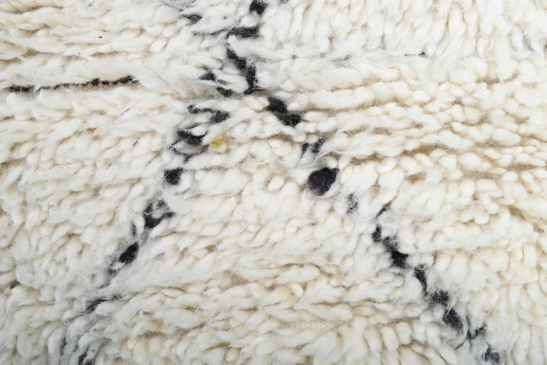 Ivory Crossing Line Beni Ourain Rug