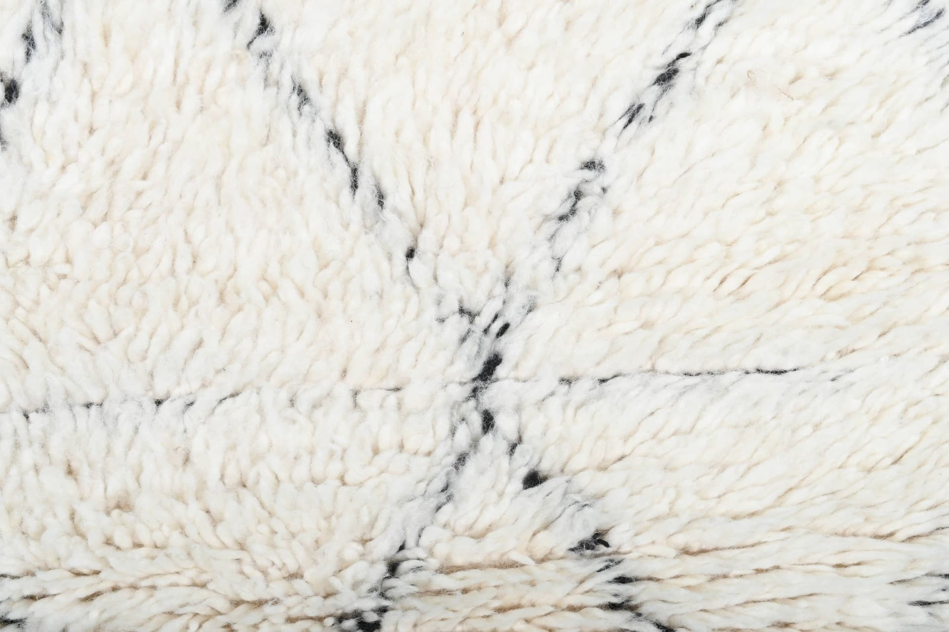 Ivory Broken Line Beni Ourain Rug