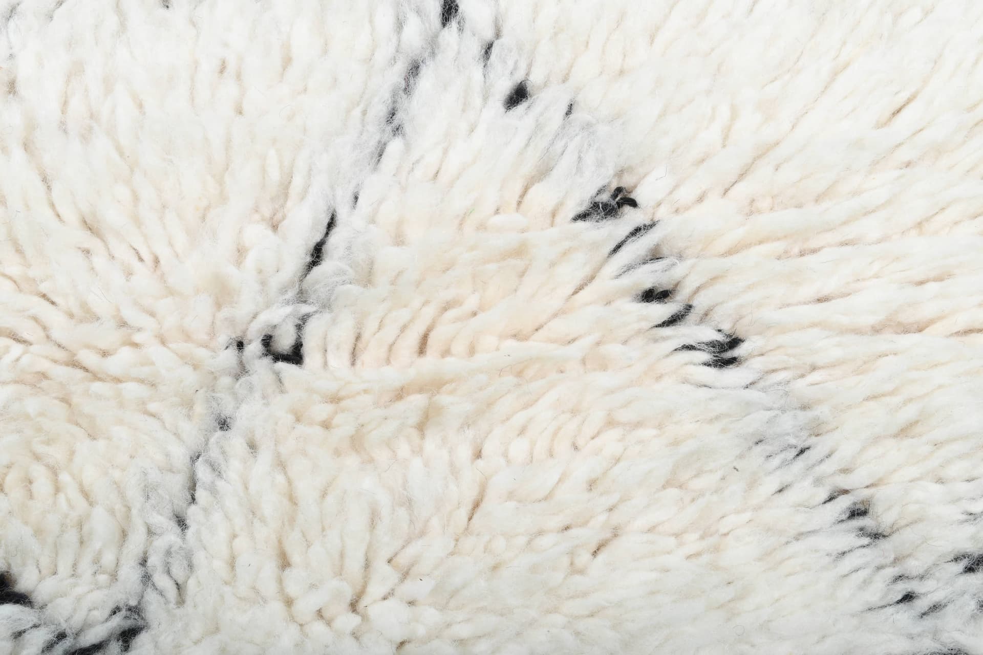 Ivory Broken Line Beni Ourain Rug