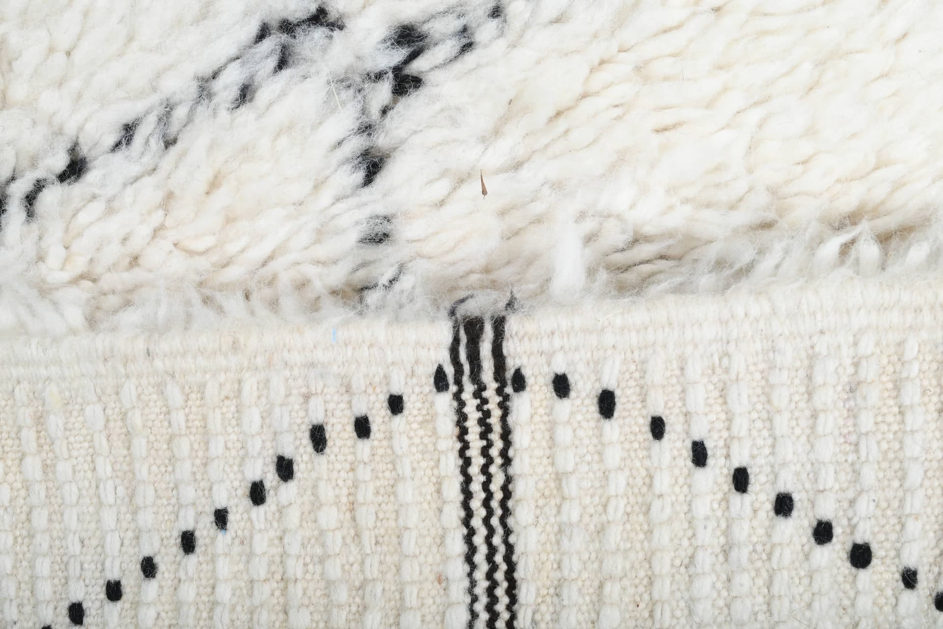 Ivory Broken Line Beni Ourain Rug