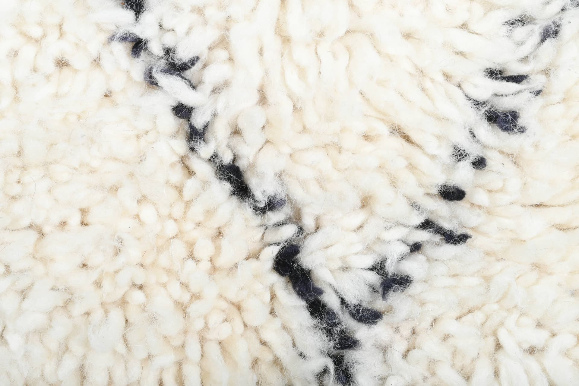 Ivory Overlapping Diamond Beni Ourain Rug