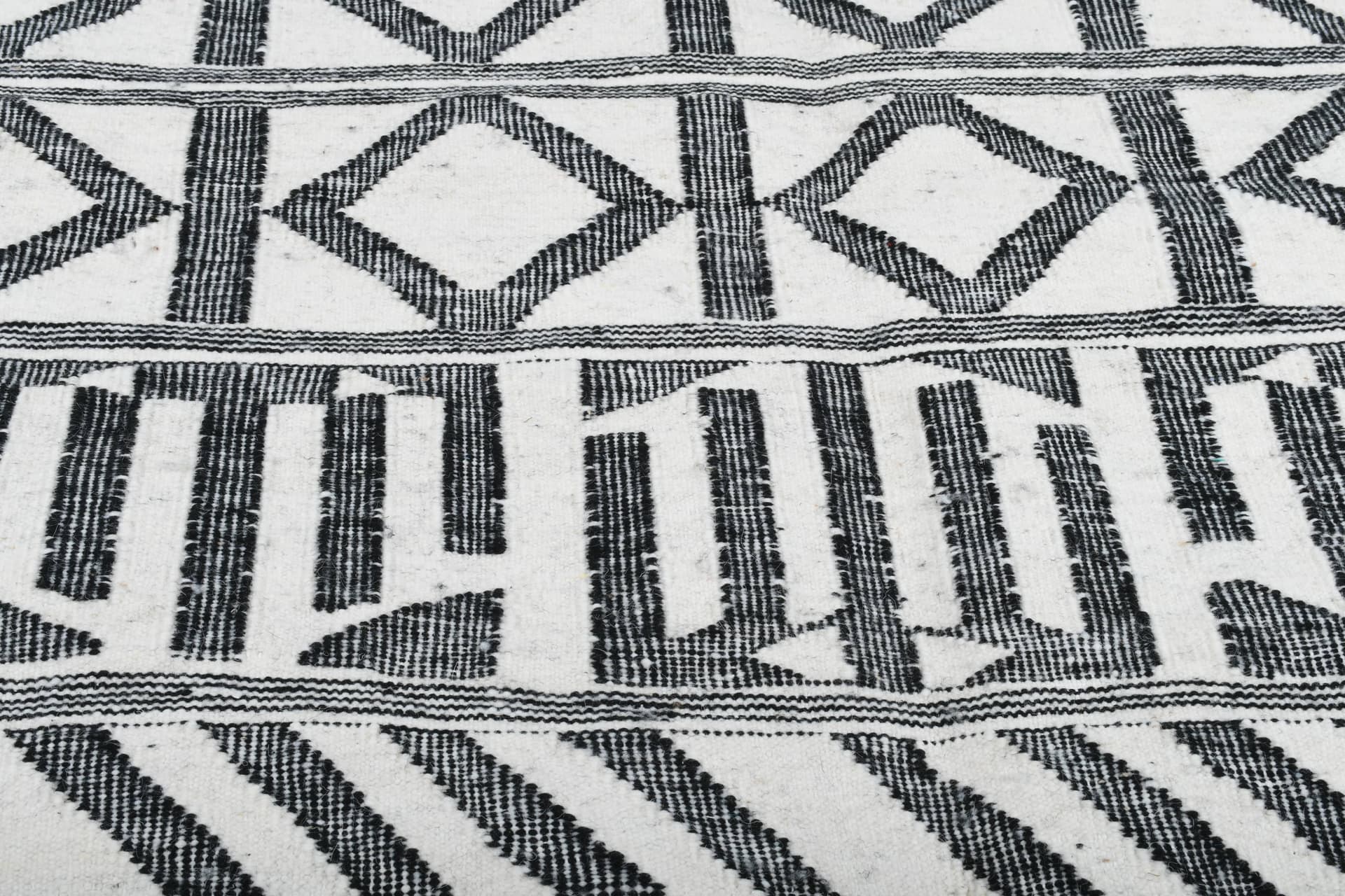 Neutral Chevron Stripe Kilim Rug