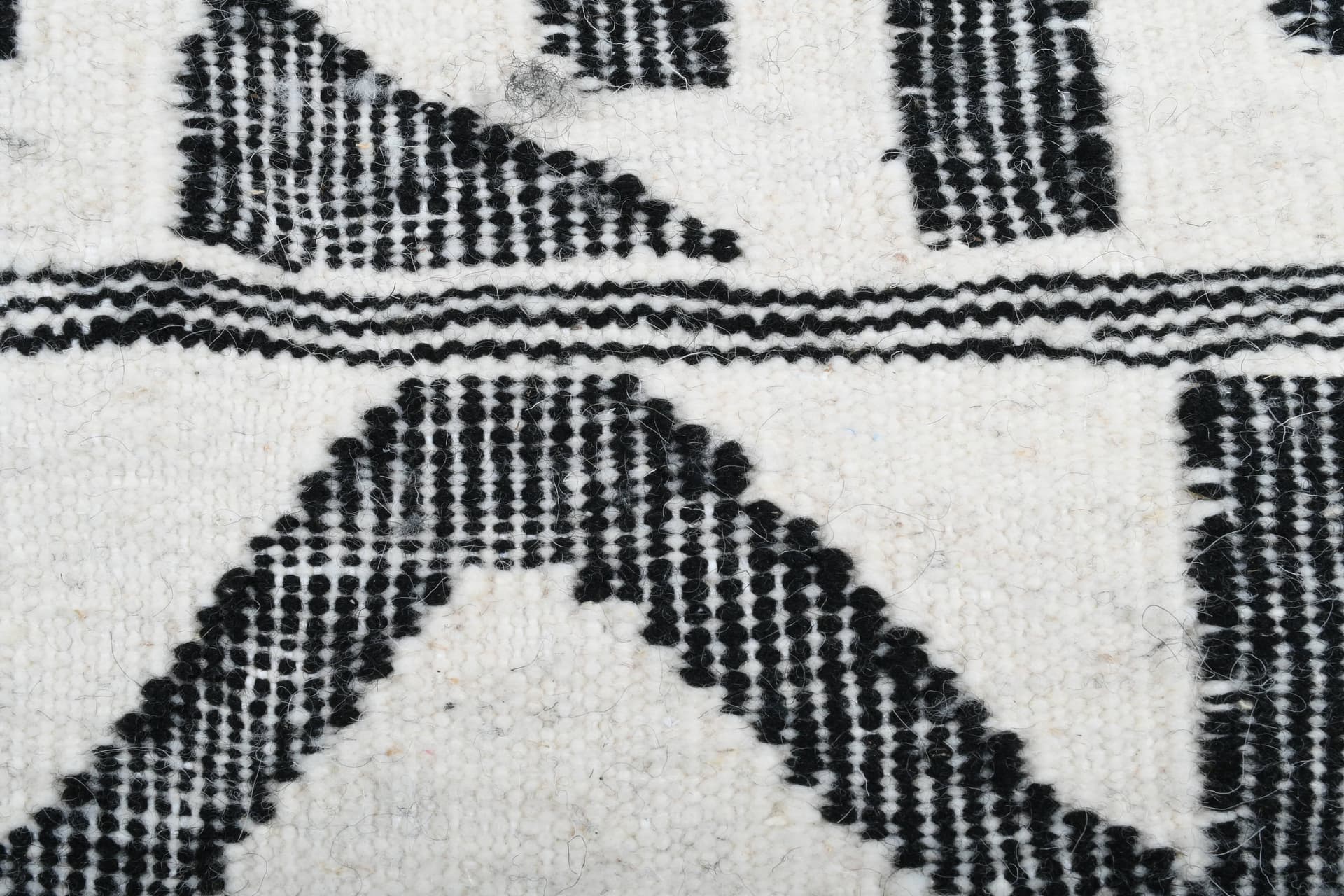 Neutral Chevron Stripe Kilim Rug