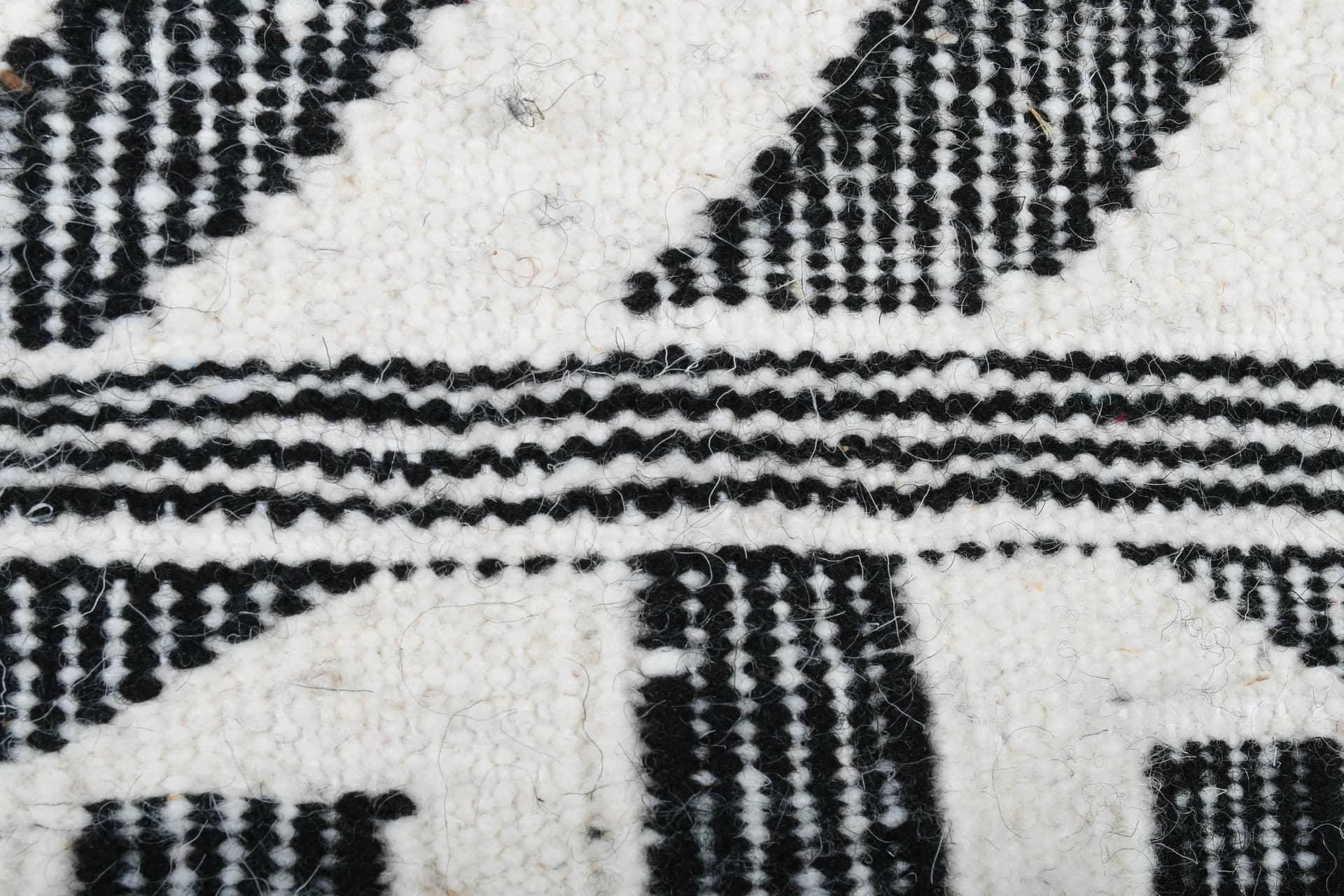 Neutral Chevron Stripe Kilim Rug