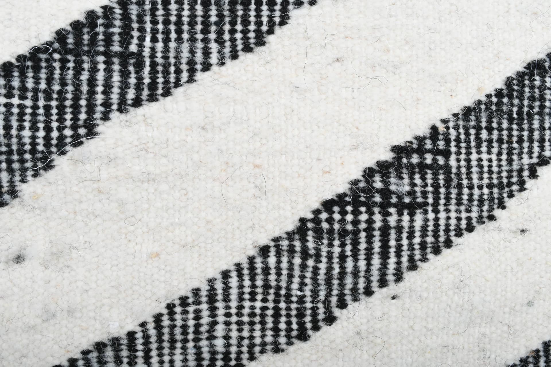 Ivory X-Diamond Kilim Rug