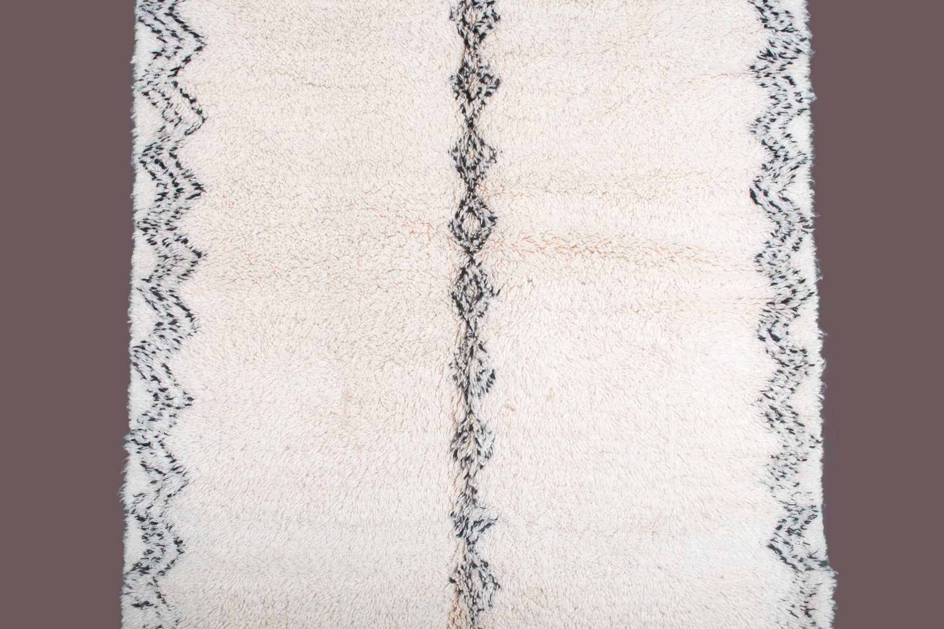 Ivory Zigzag Border Beni Ourain Rug