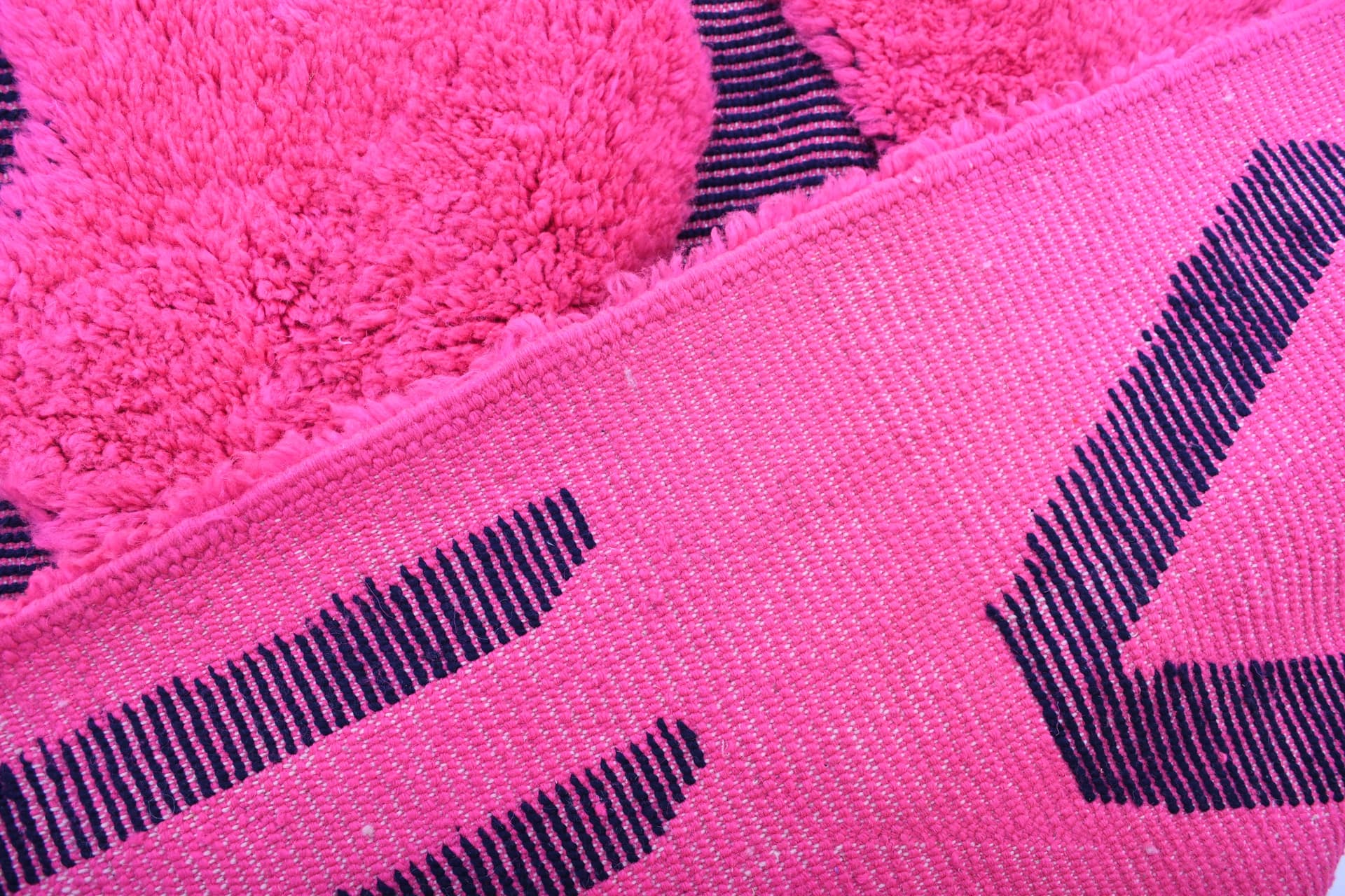 Hot Pink Diamond Beni Mrirt Rug