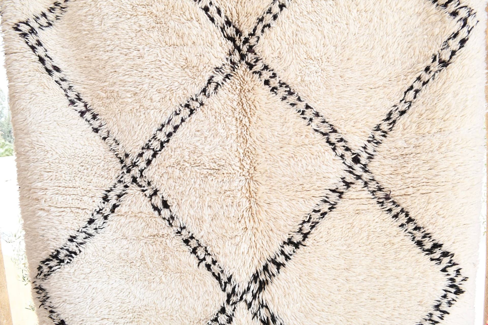 Moroccan Rug Handmade Wool 8x5 - Ivory Black Minimalist Boho Area Rug for Living Room Bedroom Beni Ourain