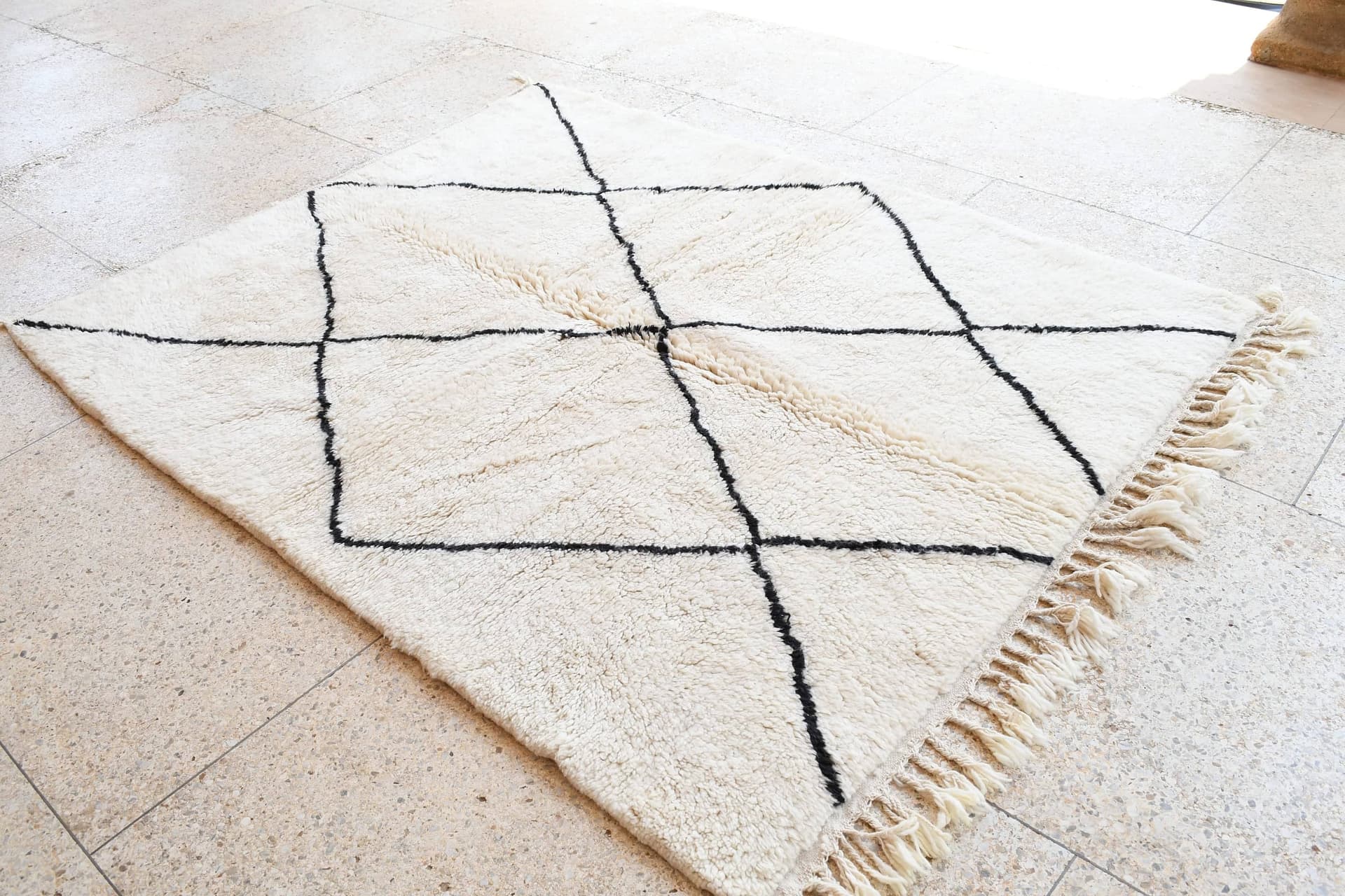 Ivory Fringe Diamond Beni Ourain Rug