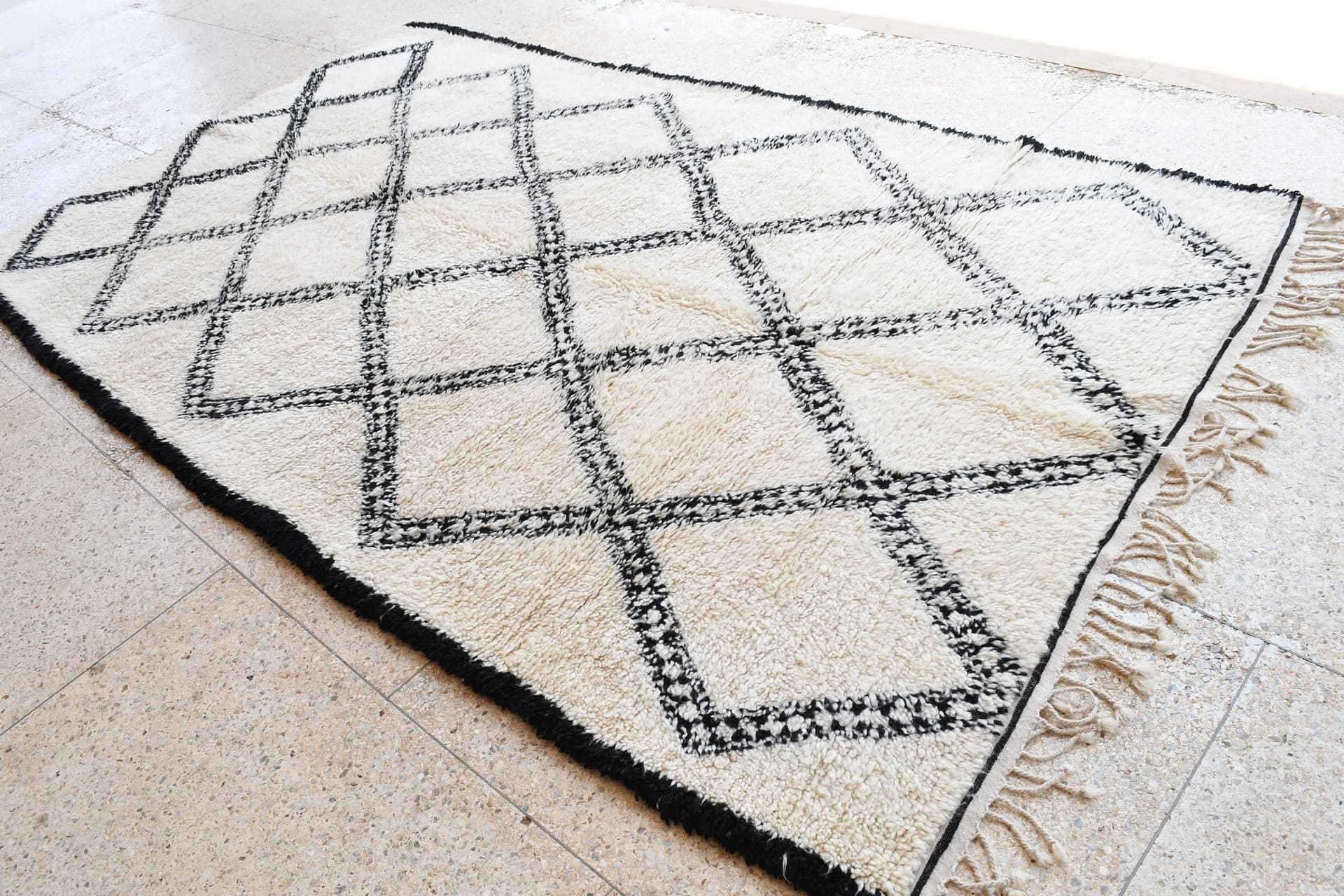 Ivory Wide Diamond Beni Ourain Rug