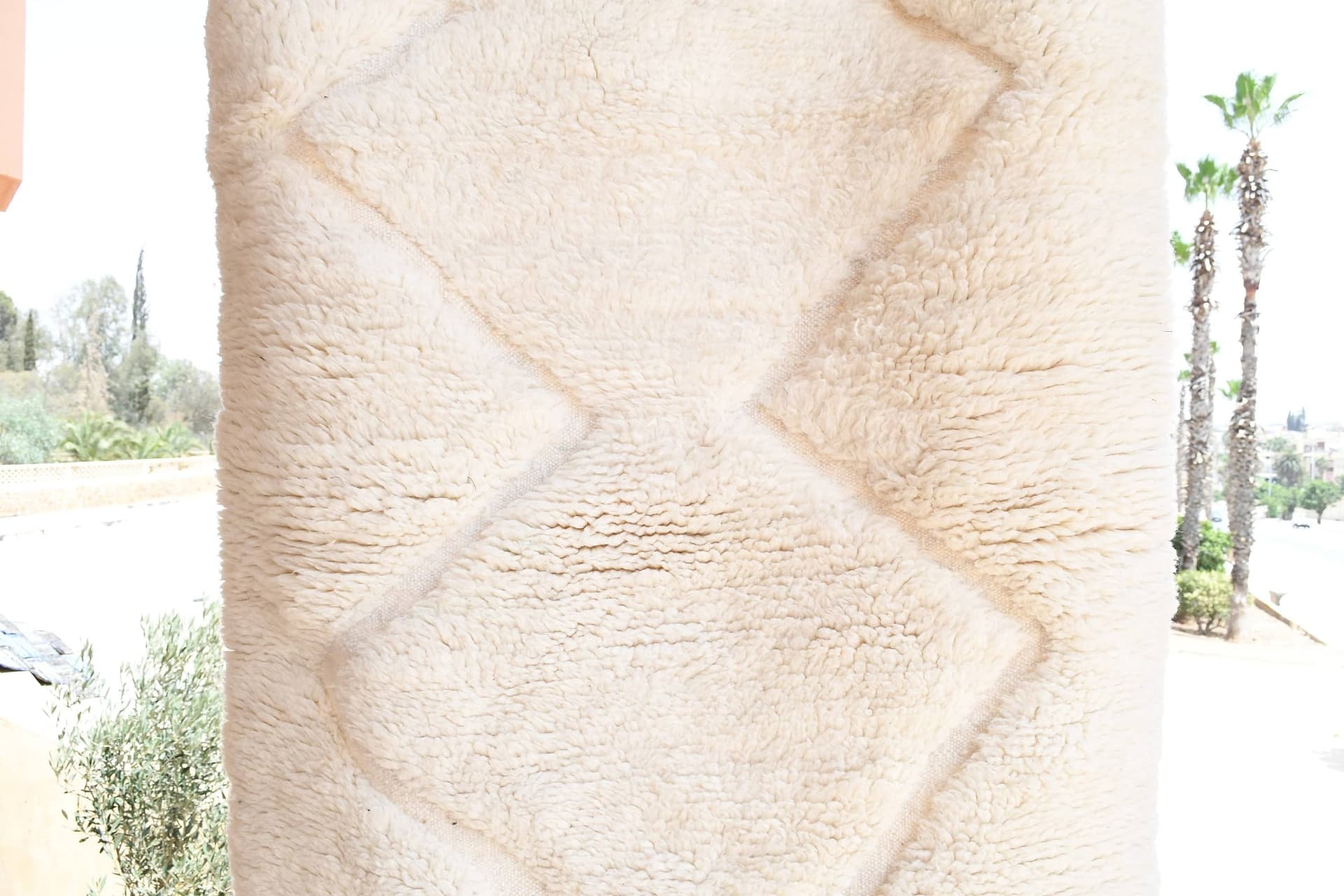 Ivory Diamond Outline Beni Ourain Rug