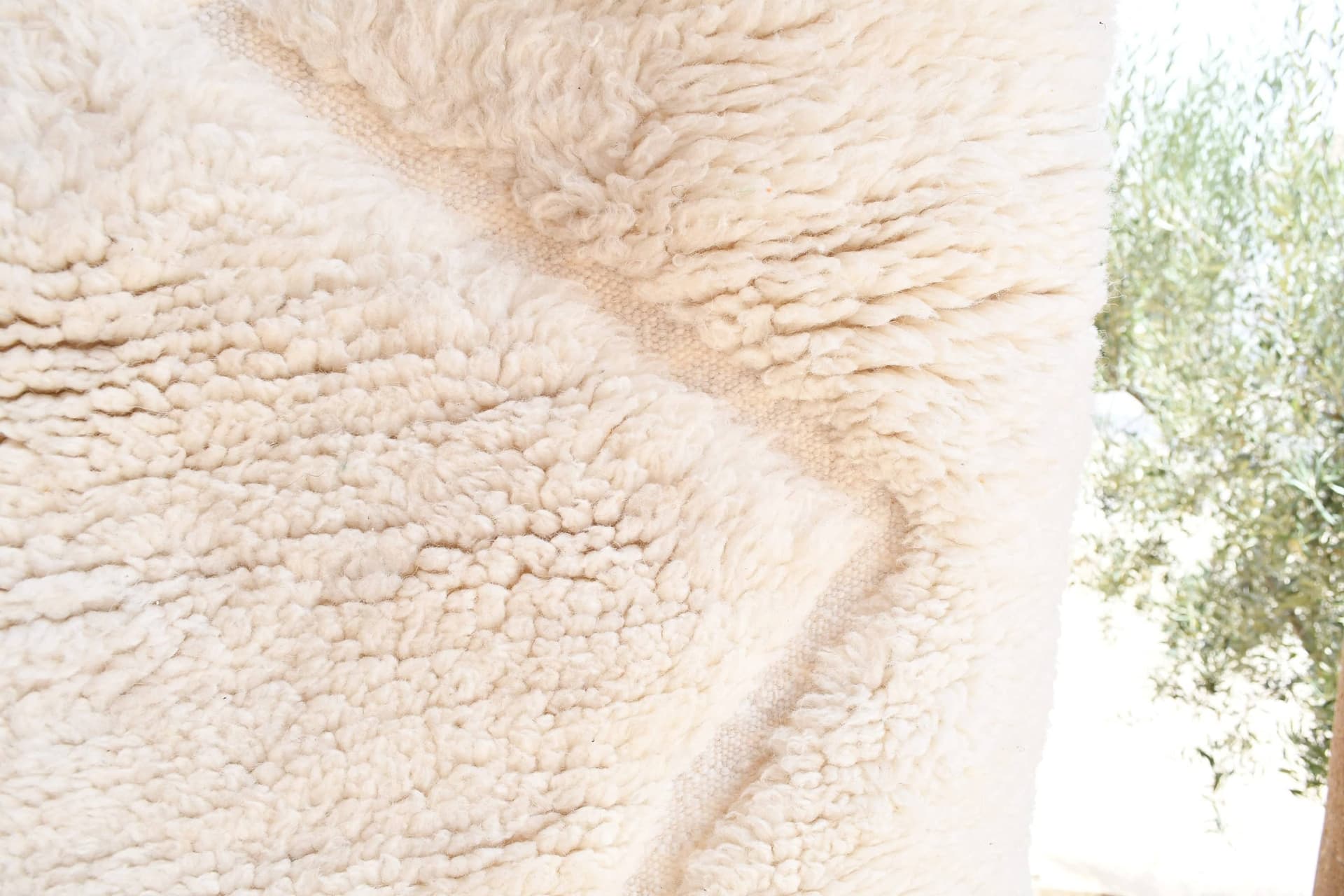 Ivory Diamond Outline Beni Ourain Rug