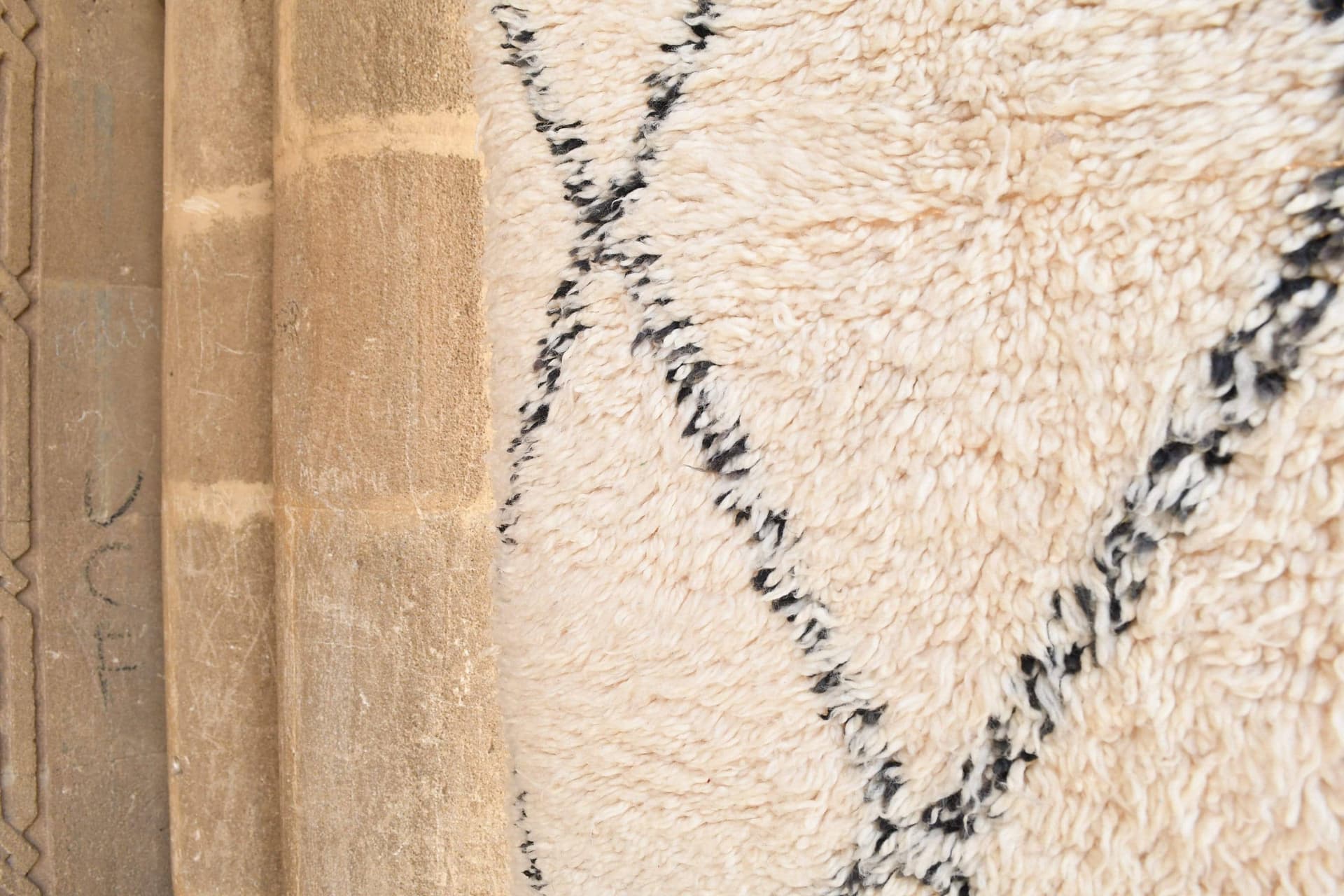 Ivory Black Diamond Fringe Rug