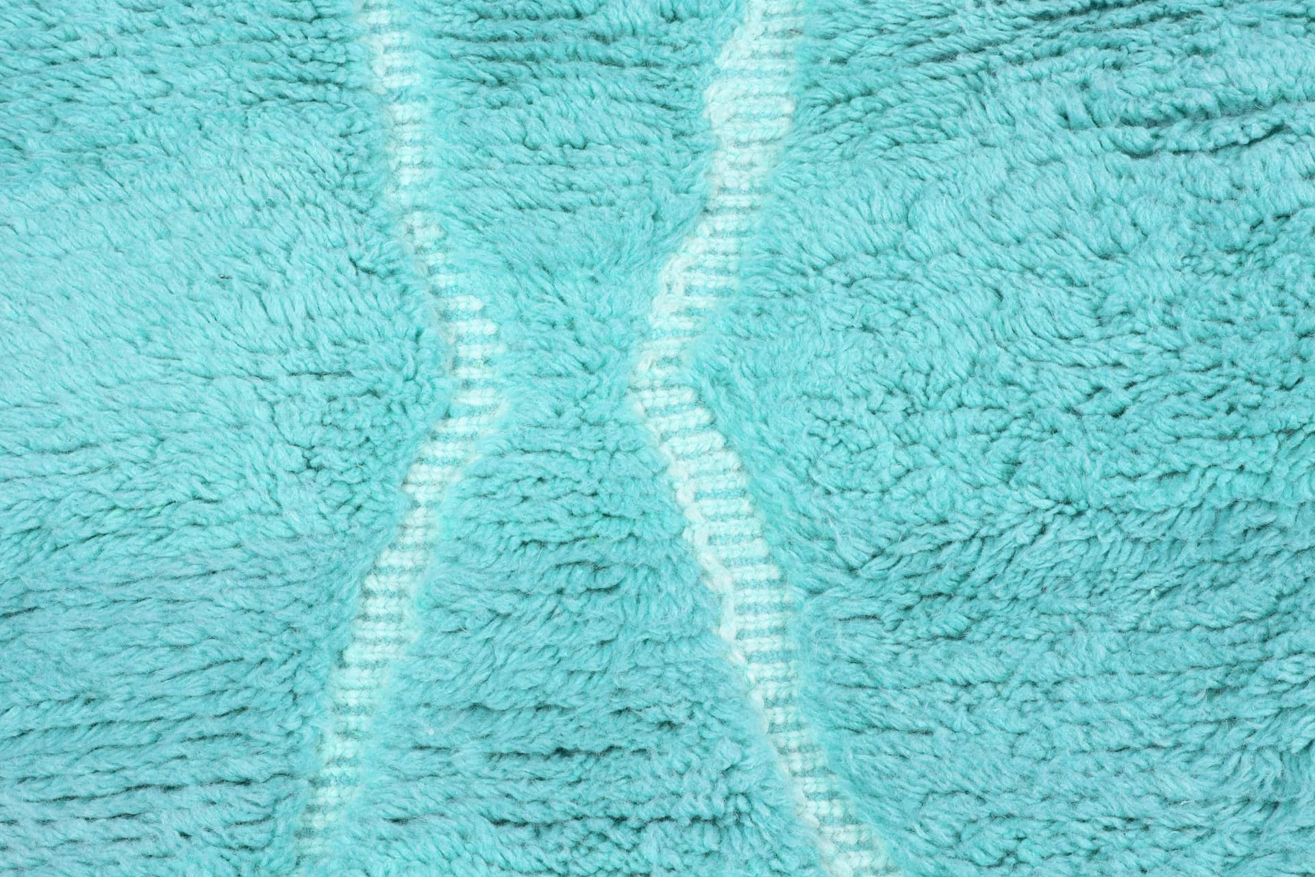 Turquoise Wavy Line Beni Mrirt Rug